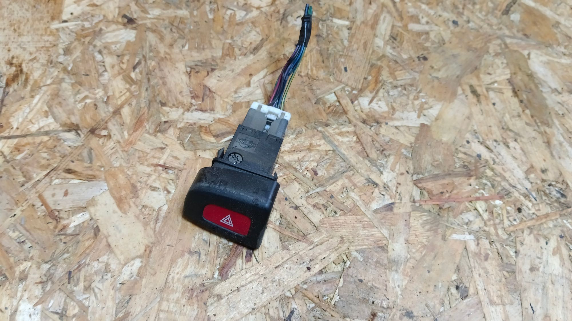 https://ycs.partsauto.market/partsauto-images/thmbs/userImages/86639159375c37f71cfc850516777b62/part/4750d666-37ff-4075-8ac1-283469e00e20_1745736699025.jpg