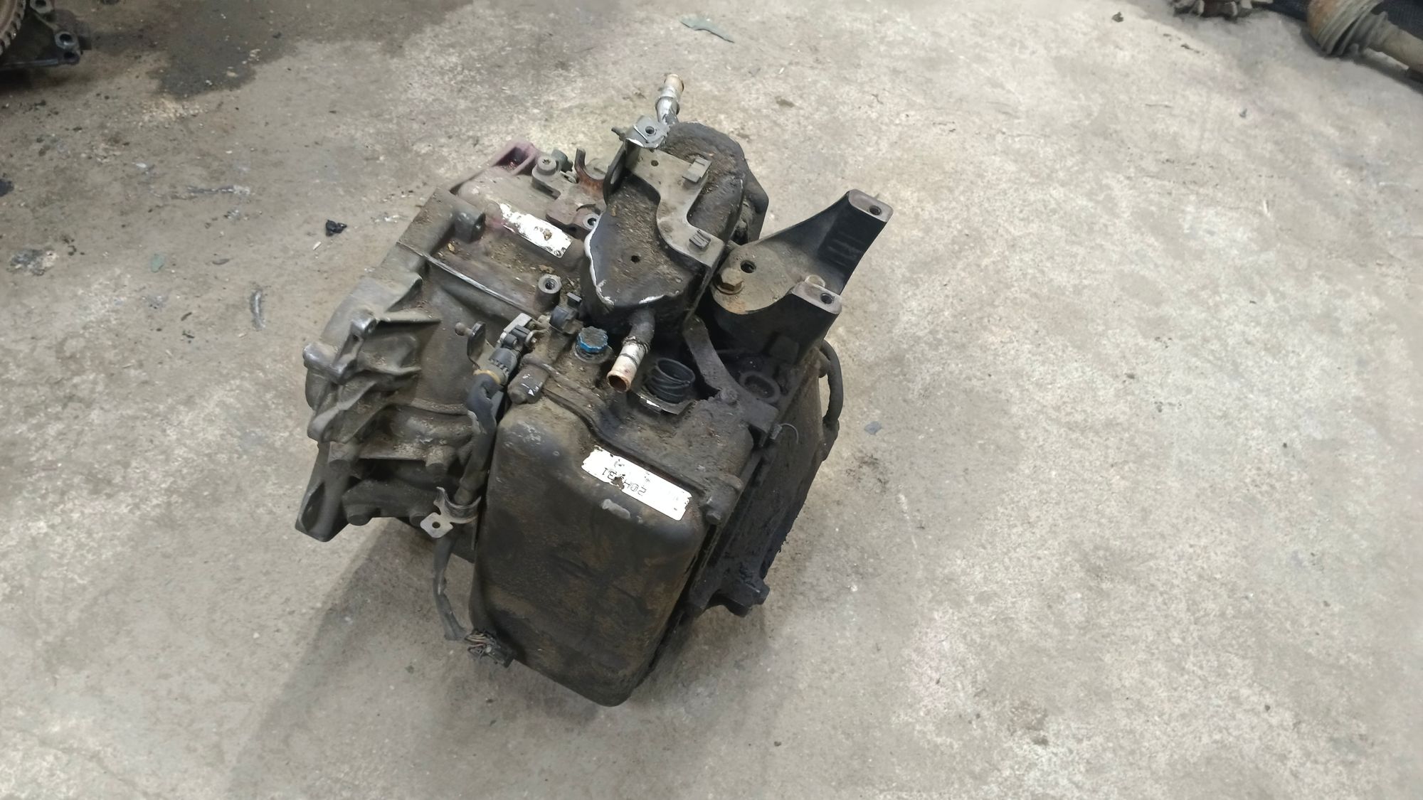 https://ycs.partsauto.market/partsauto-images/thmbs/userImages/86639159375c37f71cfc850516777b62/part/47782333-bf8e-4507-857e-dbbbe817482d_1740293107658.jpg