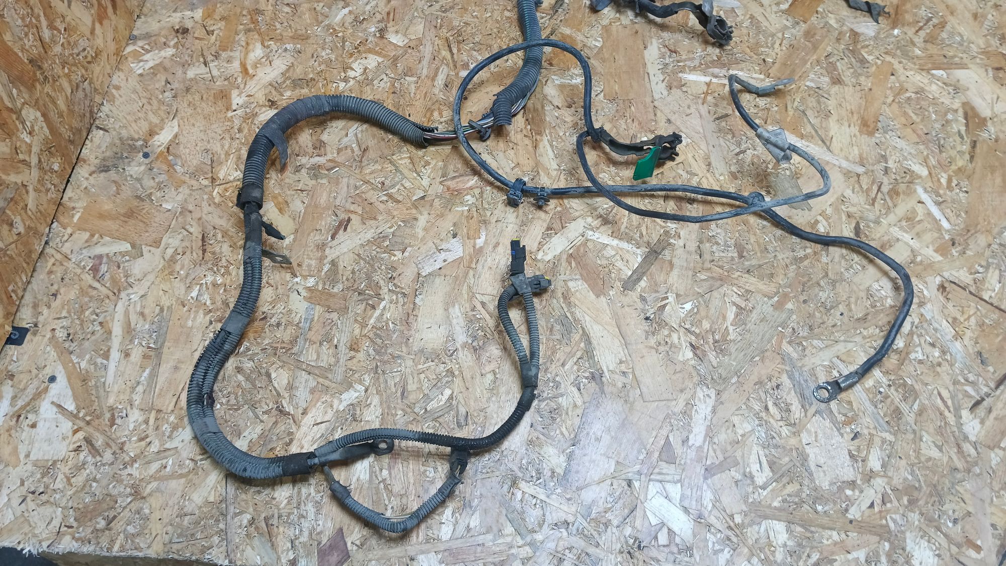 https://ycs.partsauto.market/partsauto-images/thmbs/userImages/86639159375c37f71cfc850516777b62/part/61eb0ccc-ec38-4cb6-a589-78f890383b28_1740299416693.jpg
