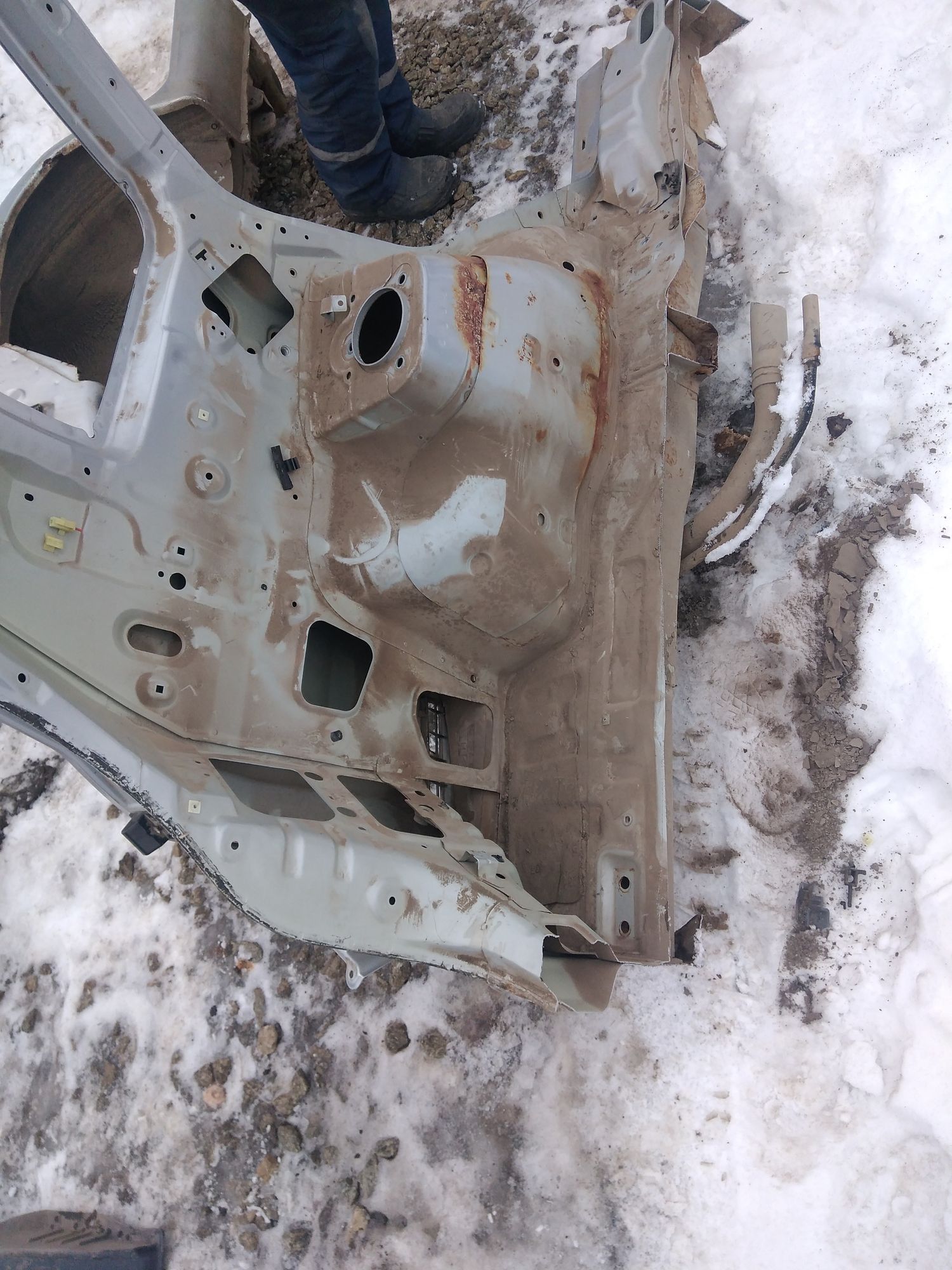 https://ycs.partsauto.market/partsauto-images/thmbs/userImages/86639159375c37f71cfc850516777b62/part/63eb6b5c-013d-49ec-9938-710ae261768d_1736104397784.jpg