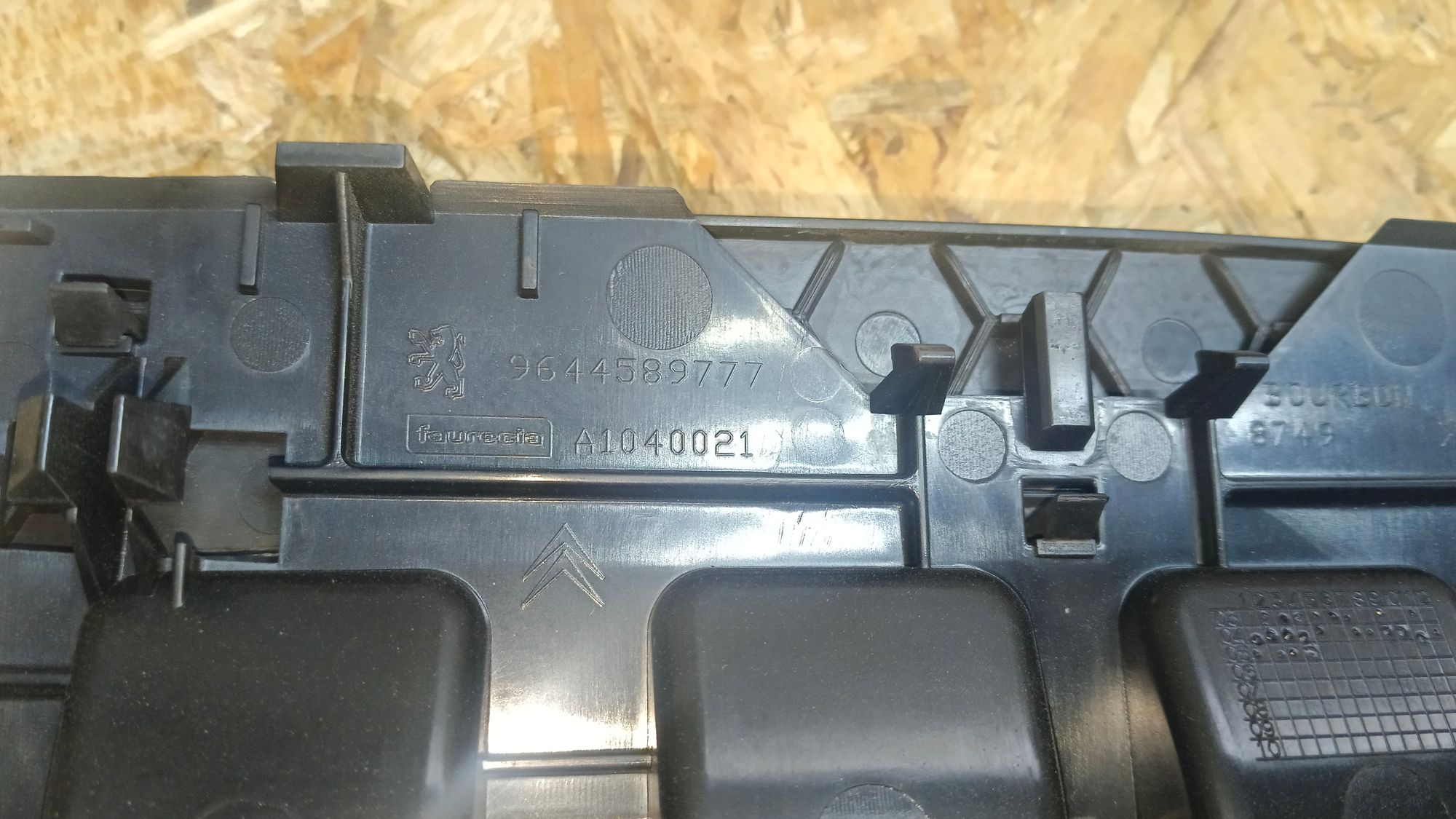 https://ycs.partsauto.market/partsauto-images/thmbs/userImages/86639159375c37f71cfc850516777b62/part/6b6d8a6e-b083-4185-93a6-e1485b938fe6_1745728749837.jpg
