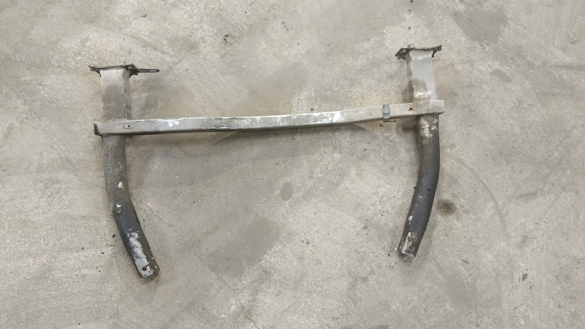 https://ycs.partsauto.market/partsauto-images/thmbs/userImages/86639159375c37f71cfc850516777b62/part/6d834220-284c-4721-8411-d53b516f9226_1740287621526.jpg