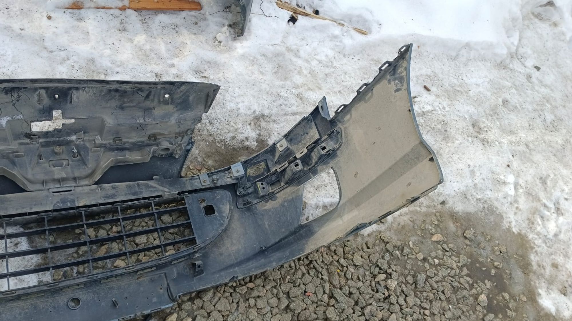 https://ycs.partsauto.market/partsauto-images/thmbs/userImages/86639159375c37f71cfc850516777b62/part/74c86df9-1da0-4318-8ff6-75ae3fc3b0e5_1740320192125.jpg