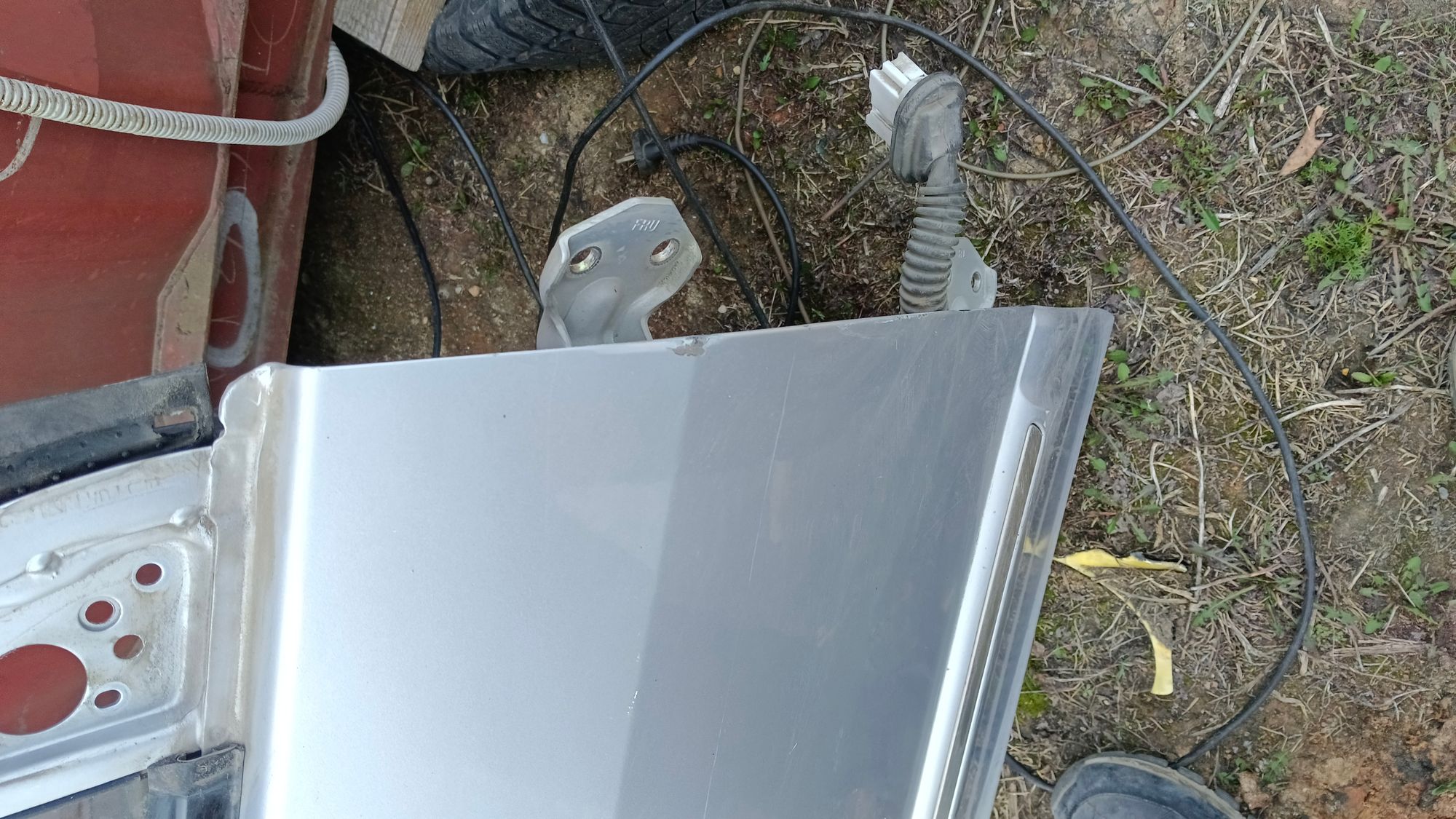 https://ycs.partsauto.market/partsauto-images/thmbs/userImages/86639159375c37f71cfc850516777b62/part/7bfa55c9-0a3d-4d3e-b666-1900360958c5_1745210702438.jpg