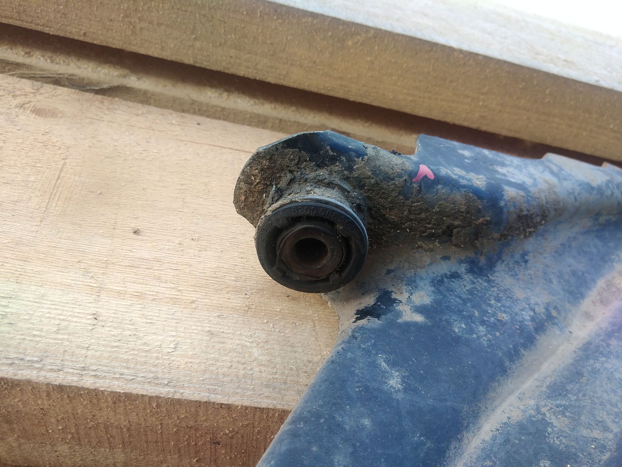https://ycs.partsauto.market/partsauto-images/thmbs/userImages/86639159375c37f71cfc850516777b62/part/849bb2a8-3210-4a7b-9568-2f516e7de0fc_1727240863959.jpg