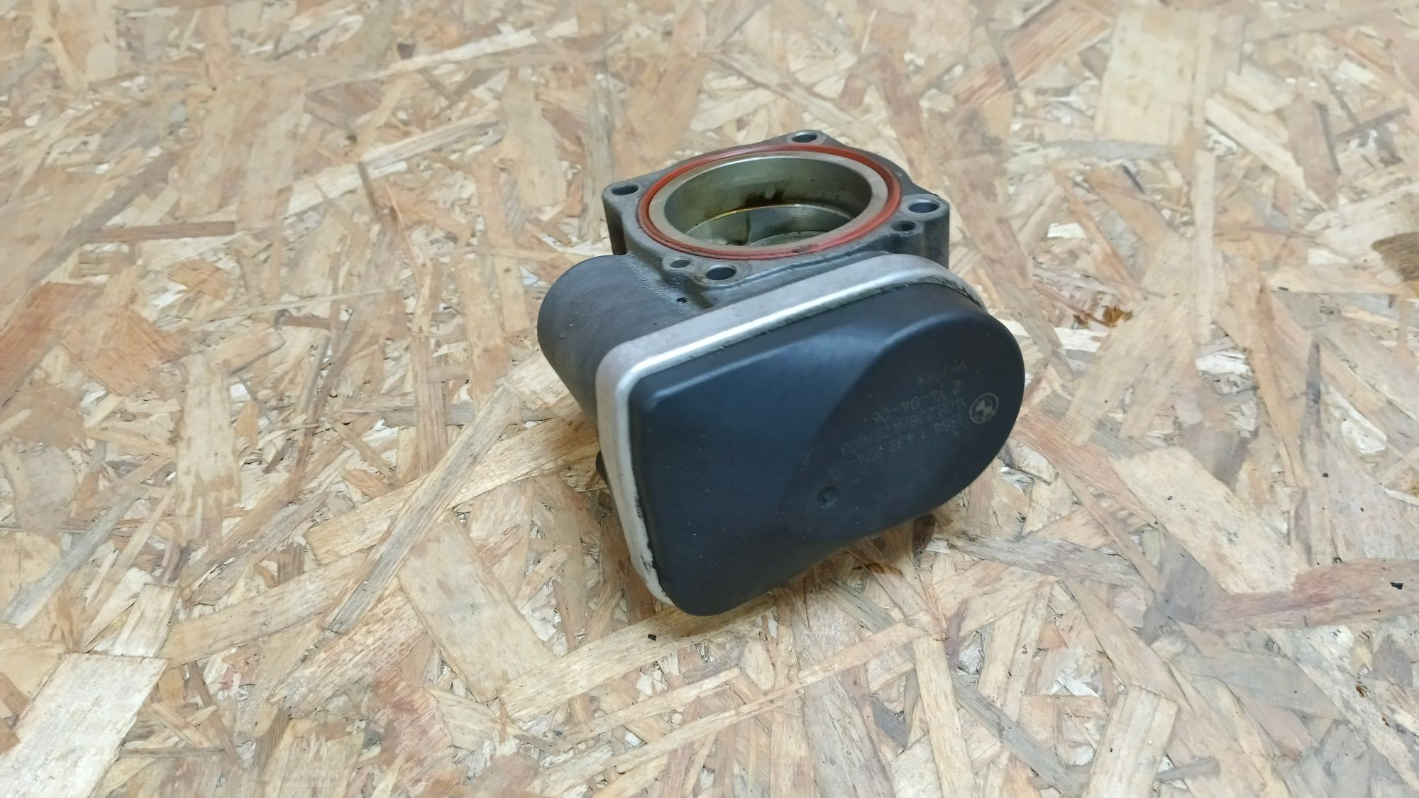 https://ycs.partsauto.market/partsauto-images/thmbs/userImages/86639159375c37f71cfc850516777b62/part/88fafe2f-0c6f-458f-b4e0-5b3e3a732c5c_1729250034818.jpg