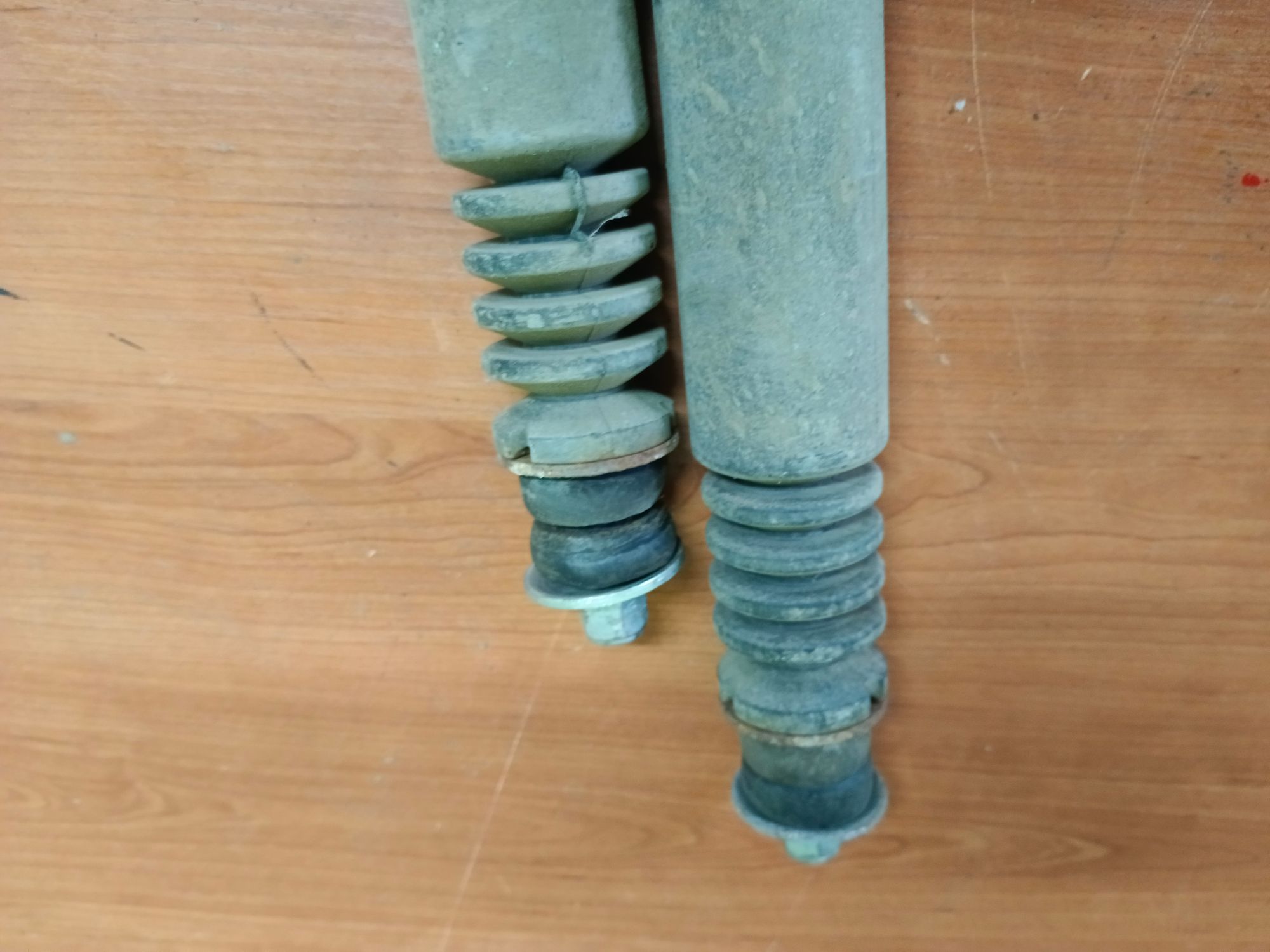 https://ycs.partsauto.market/partsauto-images/thmbs/userImages/86639159375c37f71cfc850516777b62/part/8d429e73-41d6-4311-9937-66e77d2d9672_1716924890015.jpg