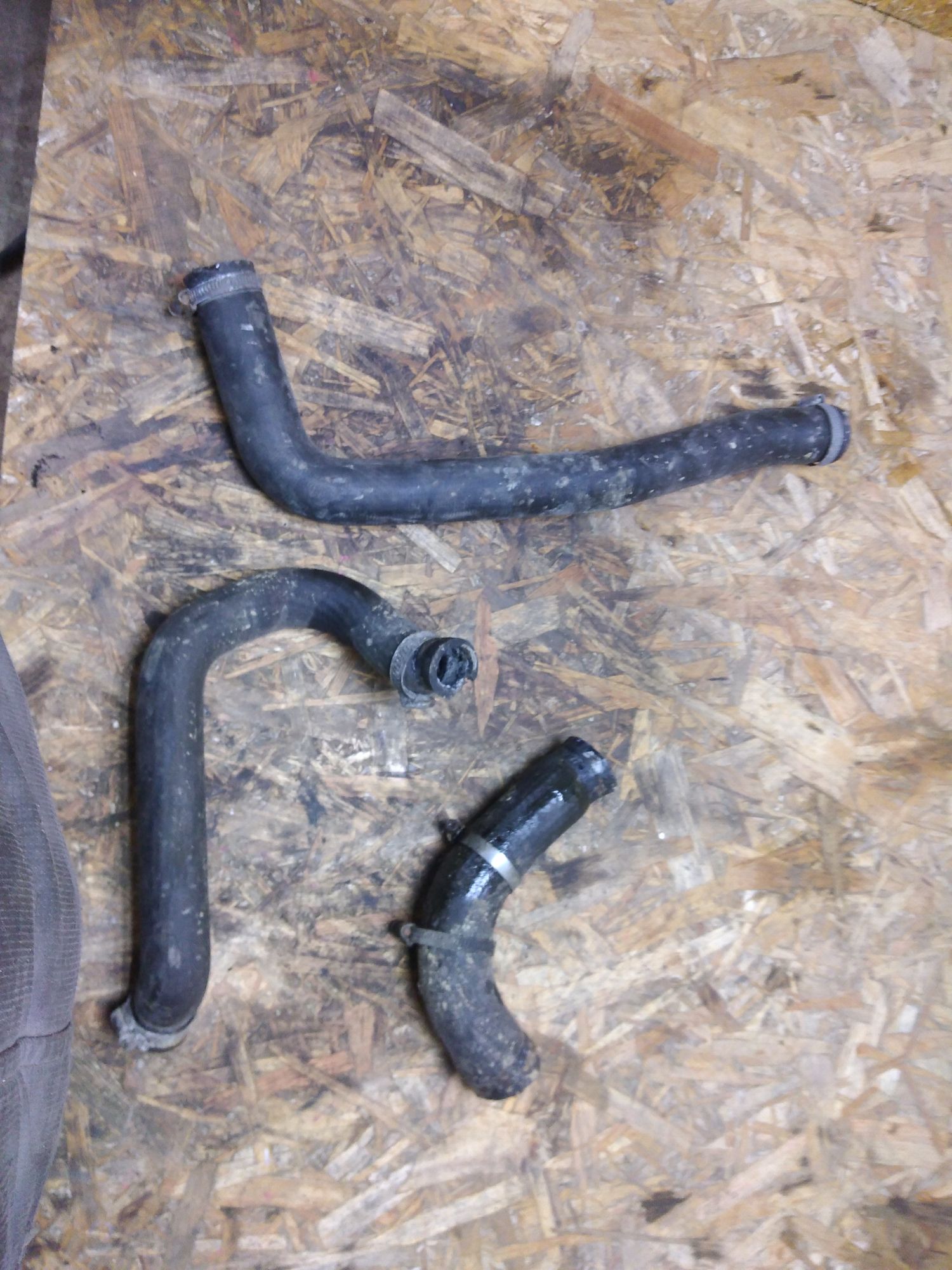https://ycs.partsauto.market/partsauto-images/thmbs/userImages/86639159375c37f71cfc850516777b62/part/928dd822-3ec3-4b32-b1f8-b57c0da58172_1737696838924.jpg