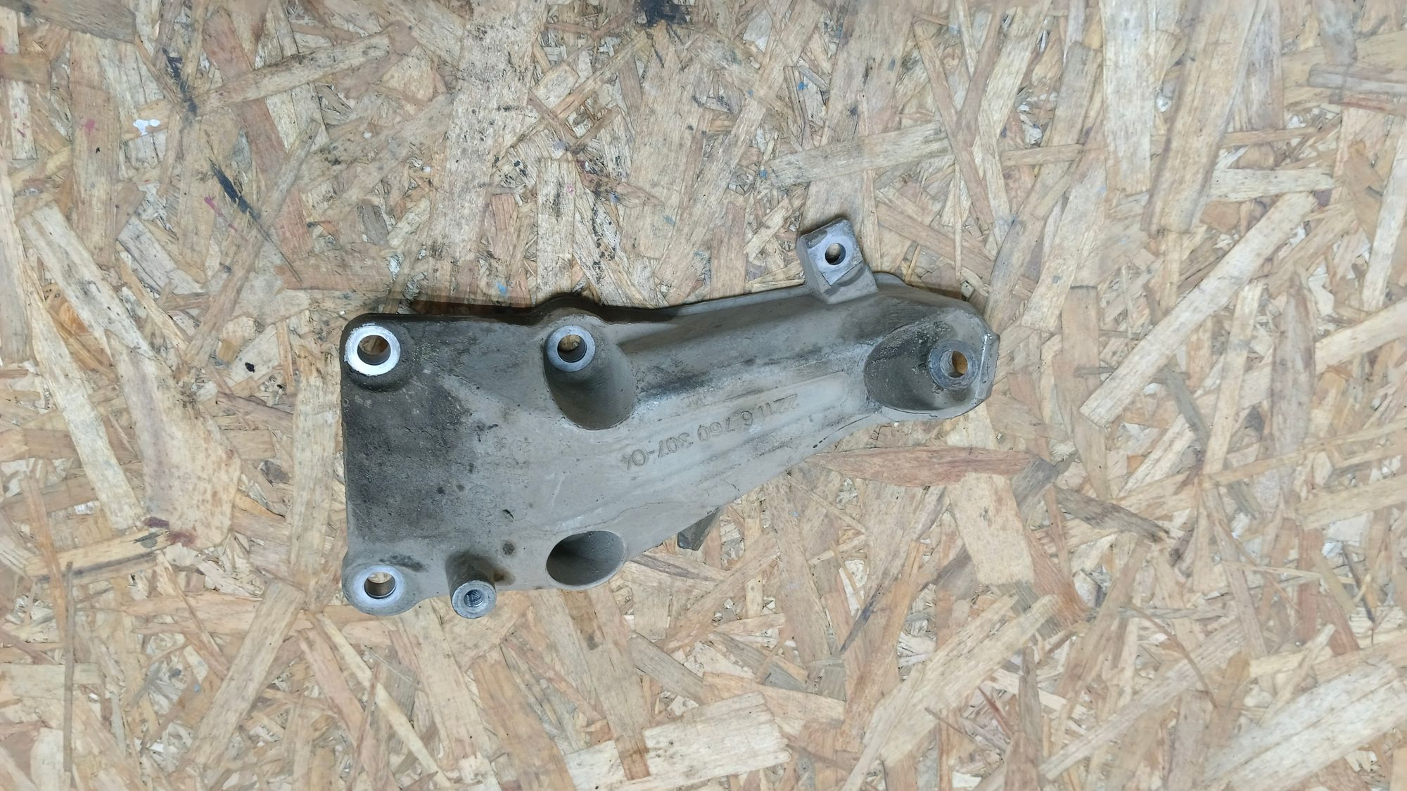 https://ycs.partsauto.market/partsauto-images/thmbs/userImages/86639159375c37f71cfc850516777b62/part/959087dd-4dfb-4b52-bbca-8f9c62f49399_1729048963864.jpg