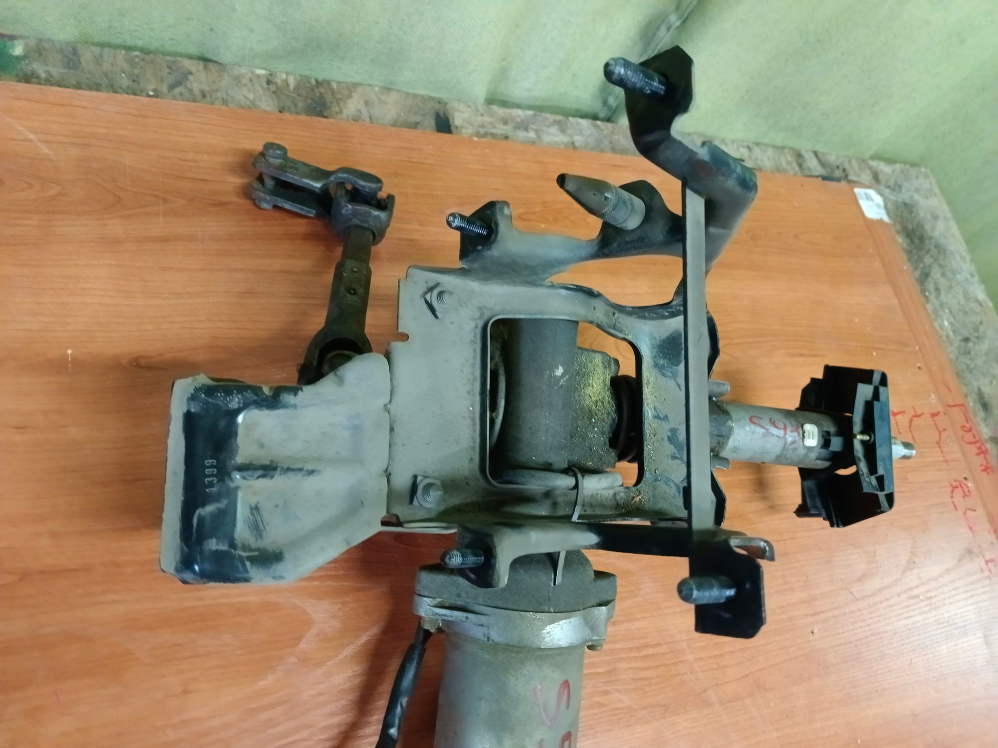 https://ycs.partsauto.market/partsauto-images/thmbs/userImages/86639159375c37f71cfc850516777b62/part/967d2ed9-612f-4007-9b52-d801ef2055a0_1715017910013.jpg
