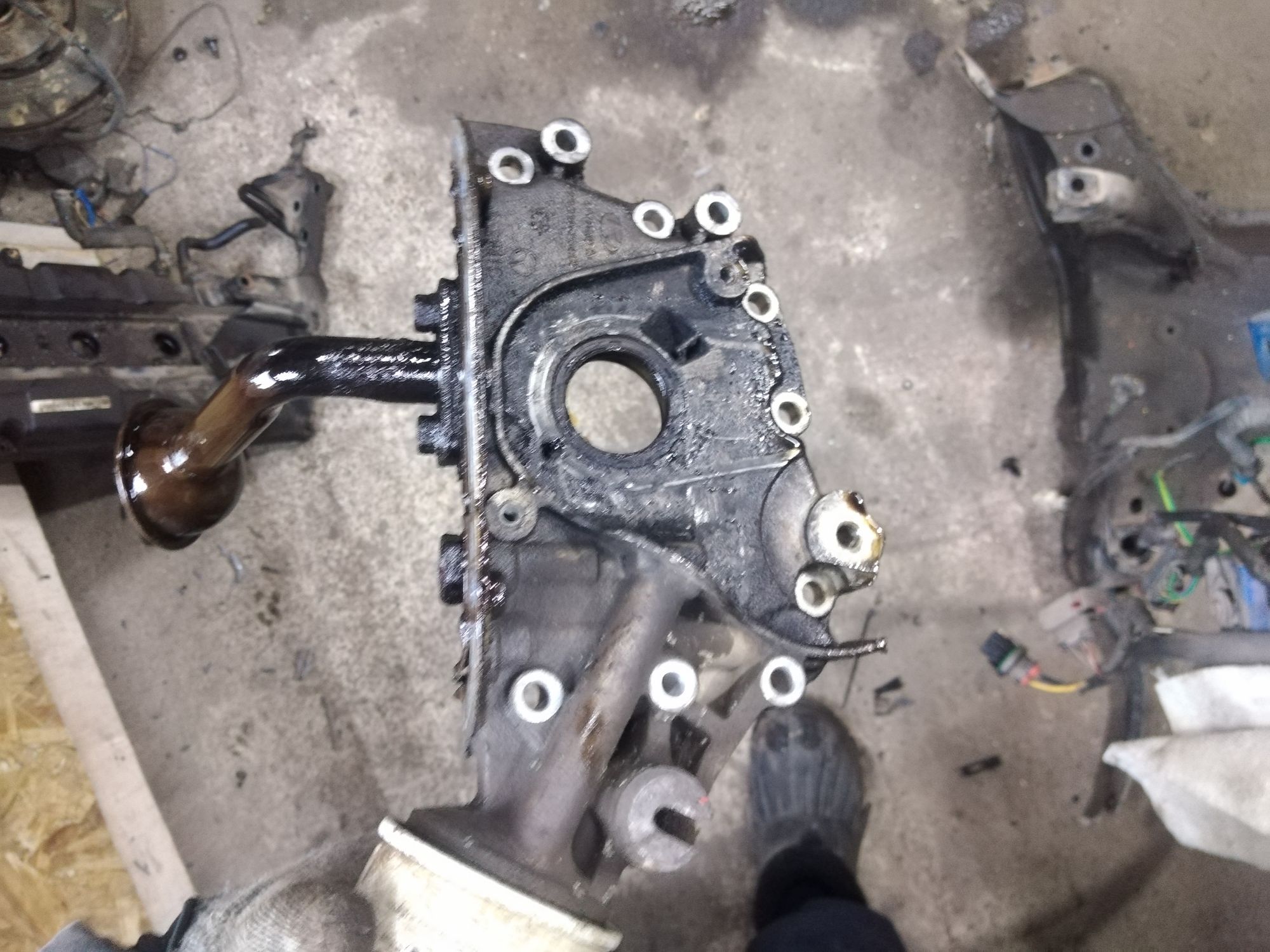 https://ycs.partsauto.market/partsauto-images/thmbs/userImages/86639159375c37f71cfc850516777b62/part/97152624-c991-4ff1-9010-c5da62a3c17c_1734778928152.jpg