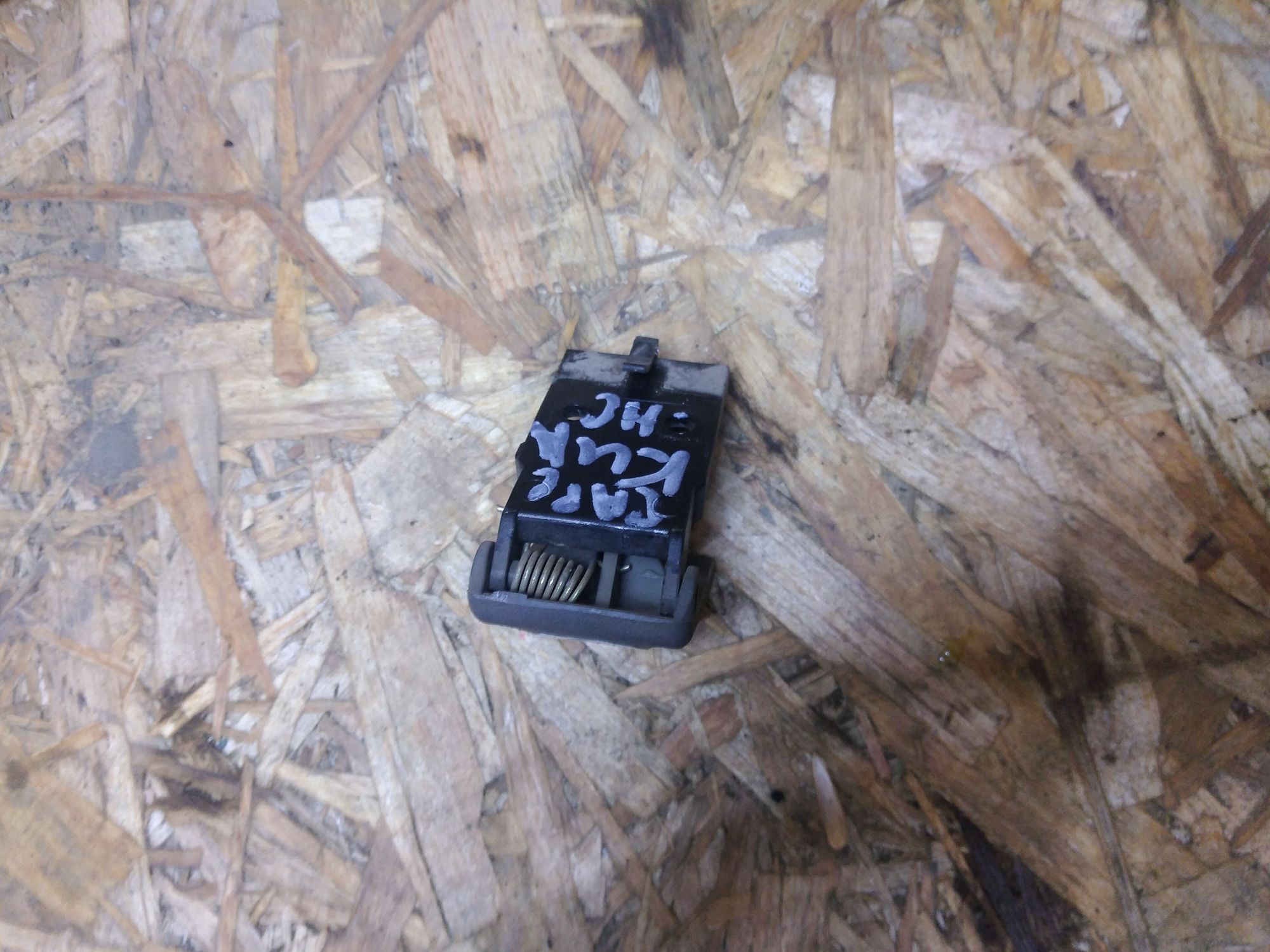 https://ycs.partsauto.market/partsauto-images/thmbs/userImages/86639159375c37f71cfc850516777b62/part/9bd00be9-ca0f-4b92-a257-15a28f218021_1735895749542.jpg