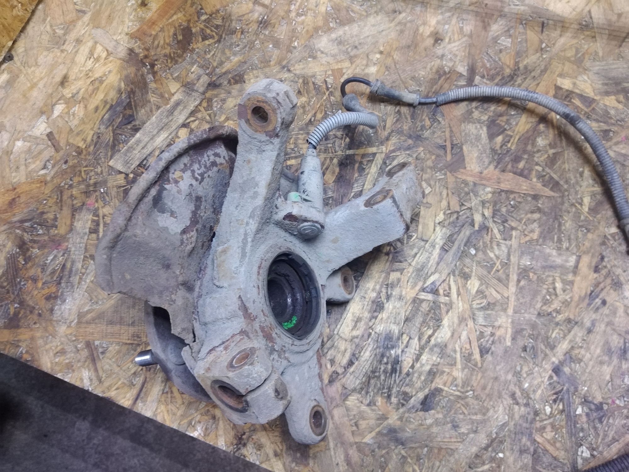 https://ycs.partsauto.market/partsauto-images/thmbs/userImages/86639159375c37f71cfc850516777b62/part/9c7e3632-8193-4166-8a4d-438c58c73b43_1735932671811.jpg
