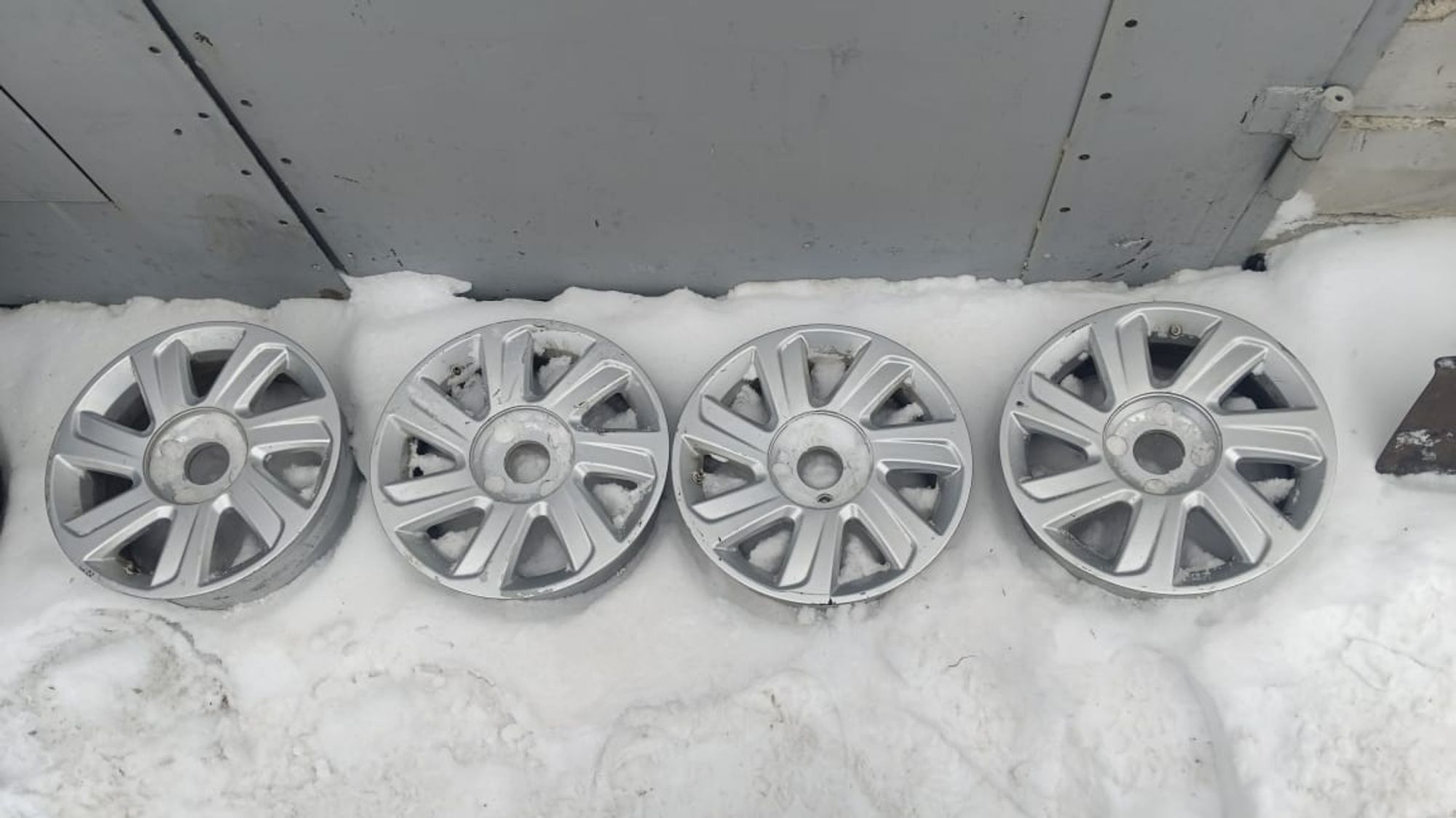 https://ycs.partsauto.market/partsauto-images/thmbs/userImages/86639159375c37f71cfc850516777b62/part/a256f6db-e4f0-4a40-ba83-546b2811ba80_1741631786091.jpg