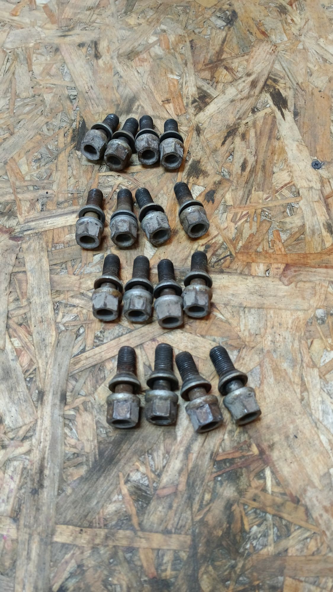 https://ycs.partsauto.market/partsauto-images/thmbs/userImages/86639159375c37f71cfc850516777b62/part/a3c8d728-0267-4d6b-a68e-1b6aaef8f1f9_1737094143802.jpg