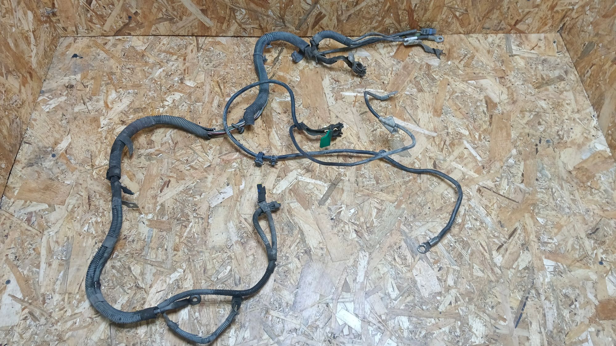 https://ycs.partsauto.market/partsauto-images/thmbs/userImages/86639159375c37f71cfc850516777b62/part/ad61604a-0c0d-484c-af9b-4d2aec089edd_1740299417120.jpg