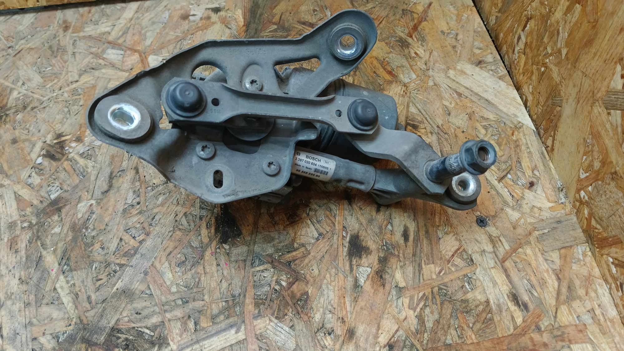 https://ycs.partsauto.market/partsauto-images/thmbs/userImages/86639159375c37f71cfc850516777b62/part/b2d6776f-e5a7-4abe-9706-0033eafc67e4_1739874188305.jpg