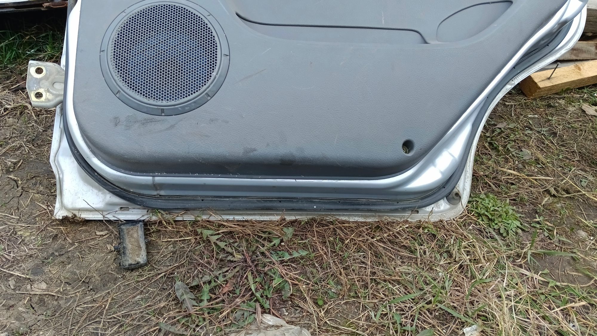 https://ycs.partsauto.market/partsauto-images/thmbs/userImages/86639159375c37f71cfc850516777b62/part/bdd95836-a6ec-4500-9dac-a97a90446e47_1745210313489.jpg
