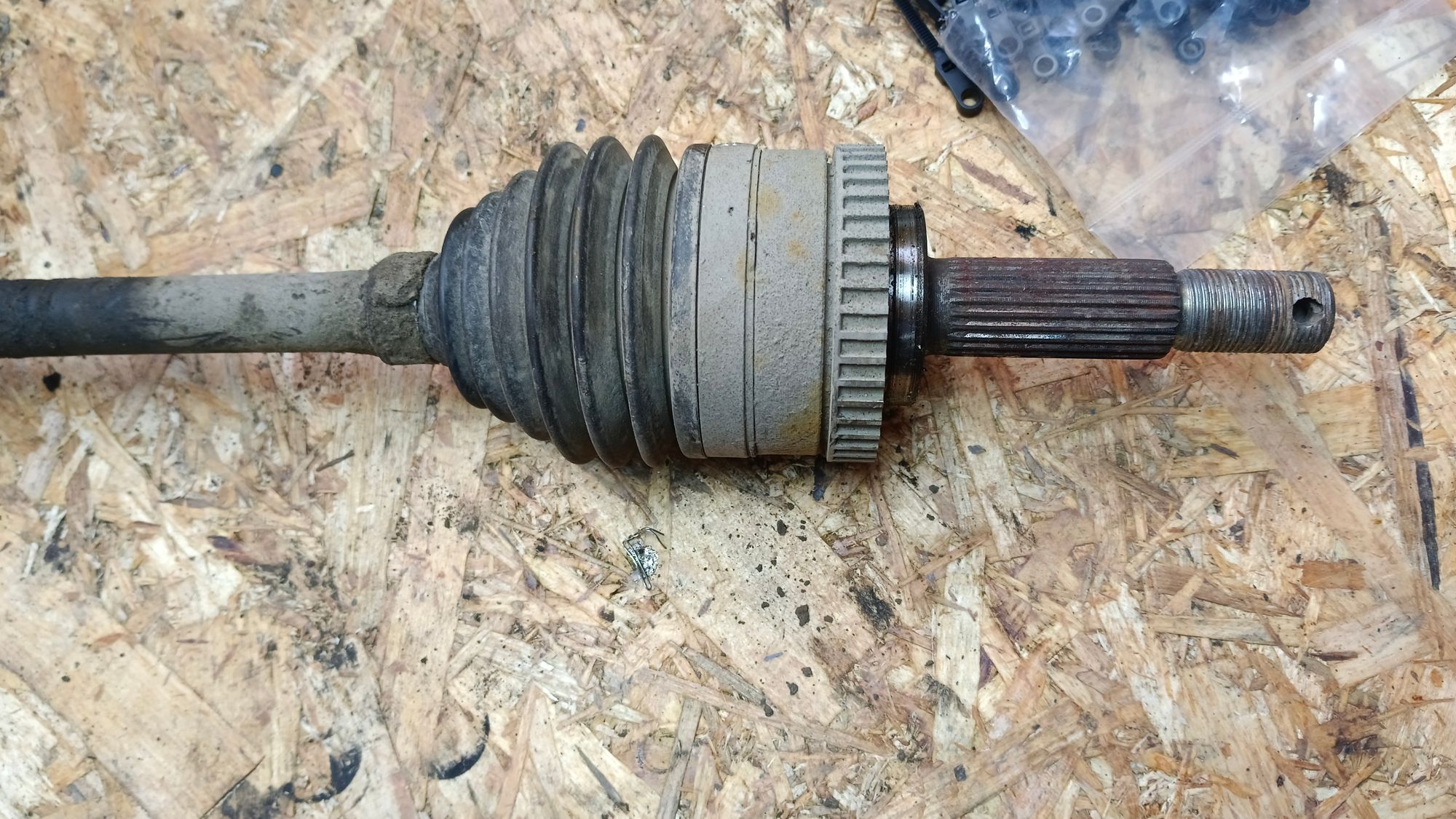 https://ycs.partsauto.market/partsauto-images/thmbs/userImages/86639159375c37f71cfc850516777b62/part/c737e53a-bb62-4d79-a8ad-c2ec539549e2_1743772627975.jpg