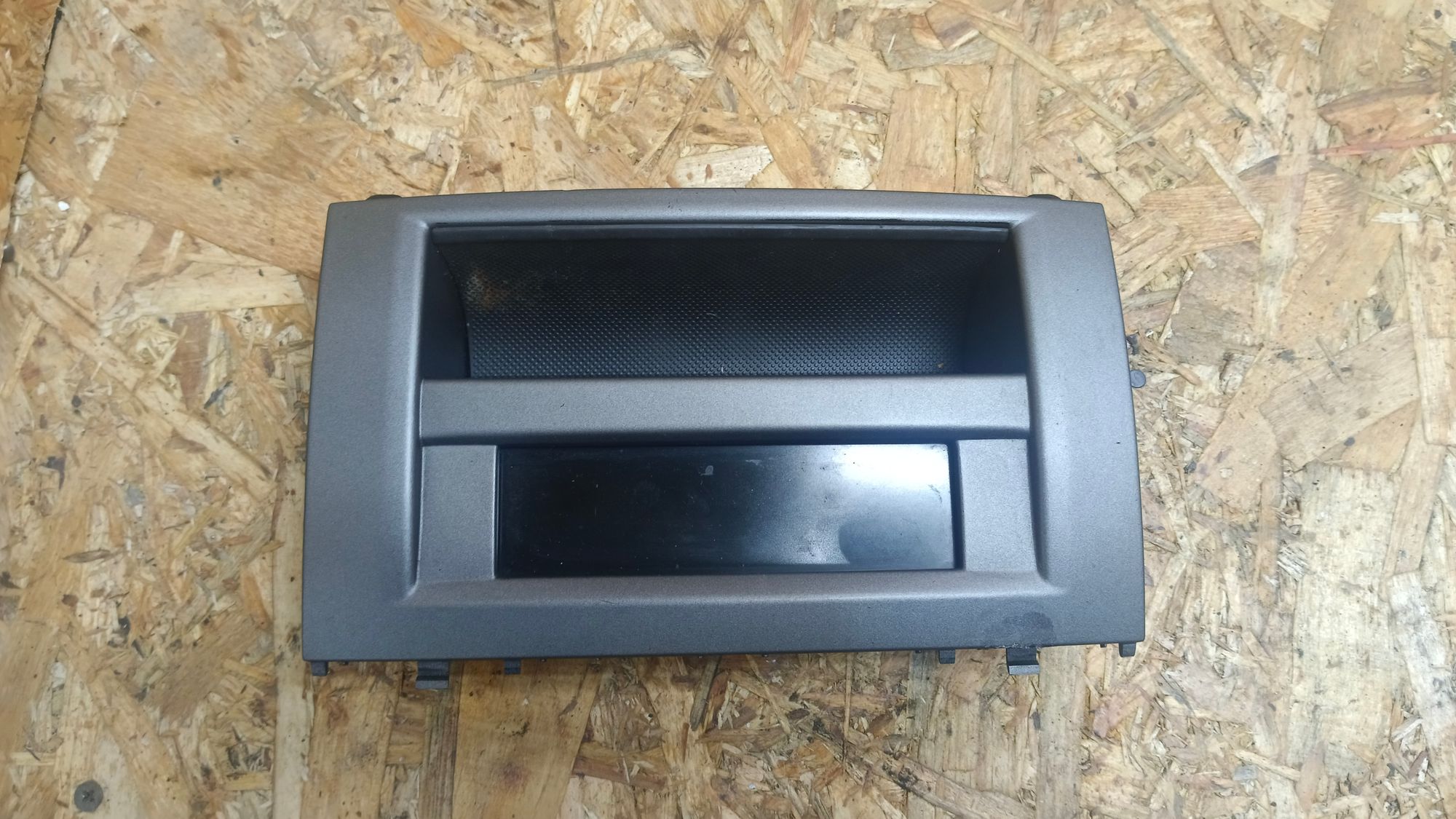 https://ycs.partsauto.market/partsauto-images/thmbs/userImages/86639159375c37f71cfc850516777b62/part/cac15893-e3d9-4aff-8f0f-9dd607777156_1745729675849.jpg