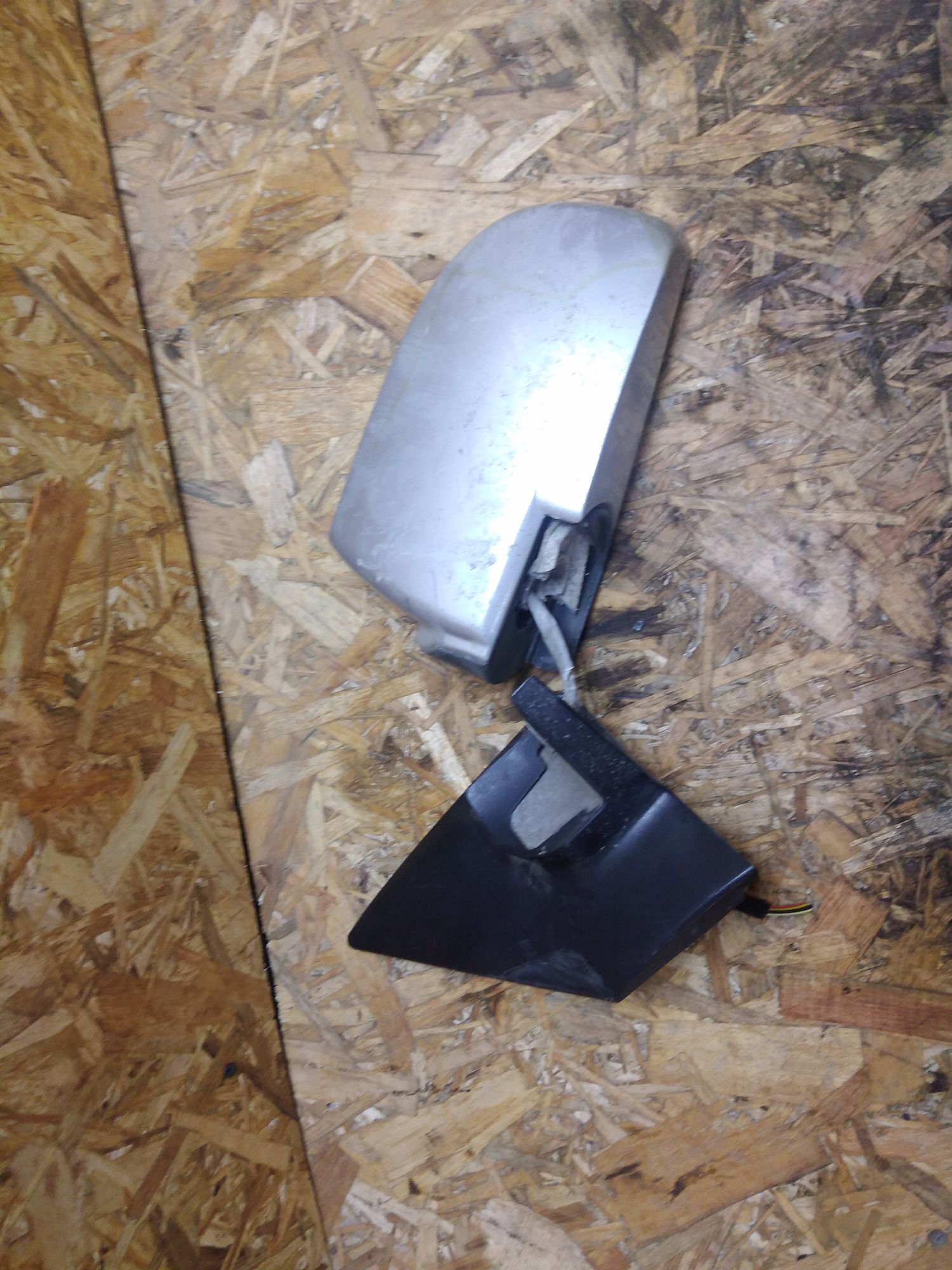 https://ycs.partsauto.market/partsauto-images/thmbs/userImages/86639159375c37f71cfc850516777b62/part/ce5c9910-d3fd-4a72-b92e-1f5f0e19fa53_1735066788644.jpg