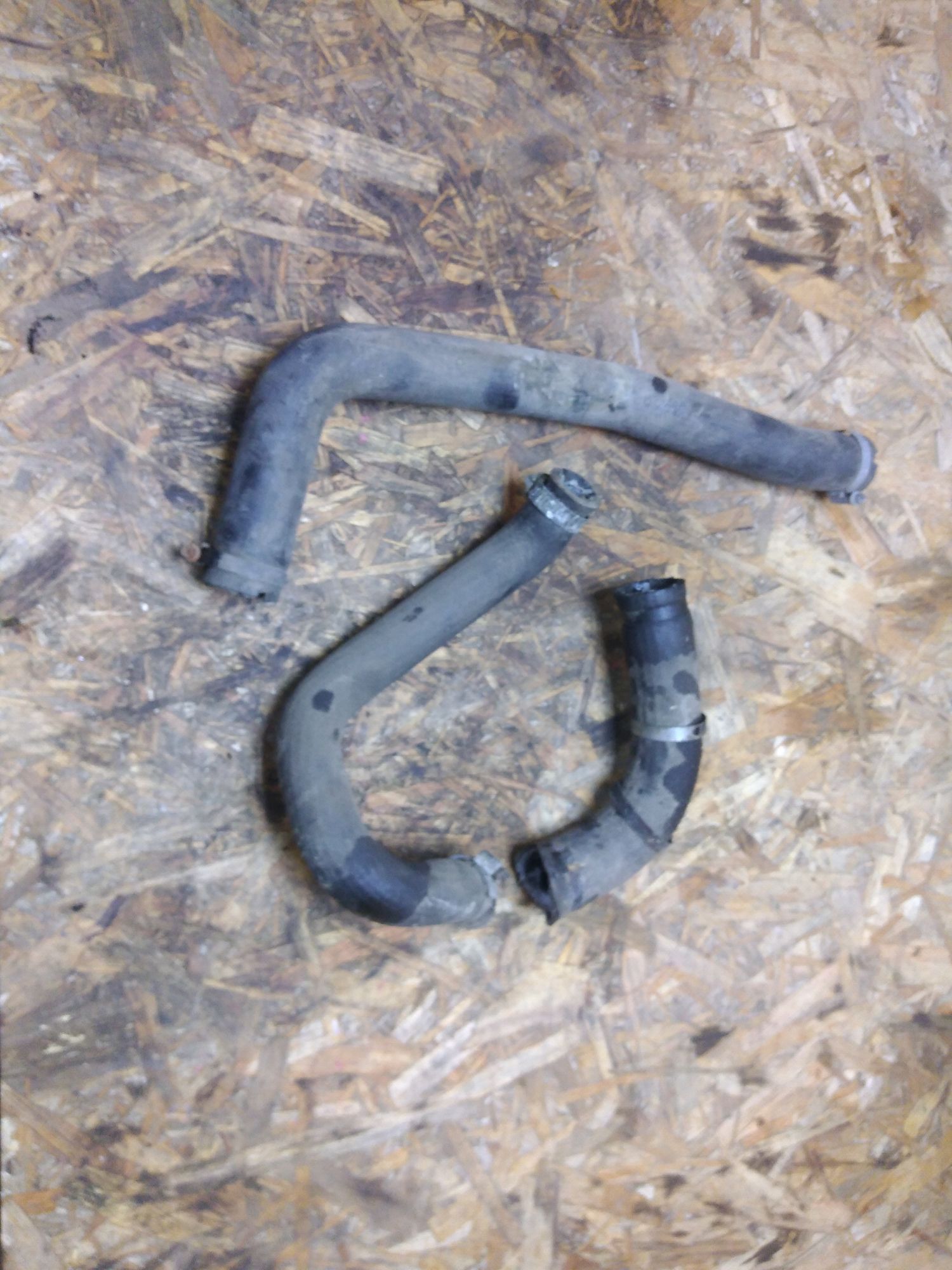 https://ycs.partsauto.market/partsauto-images/thmbs/userImages/86639159375c37f71cfc850516777b62/part/e2e71f68-1cb4-48ee-a210-004896804b24_1737696838858.jpg