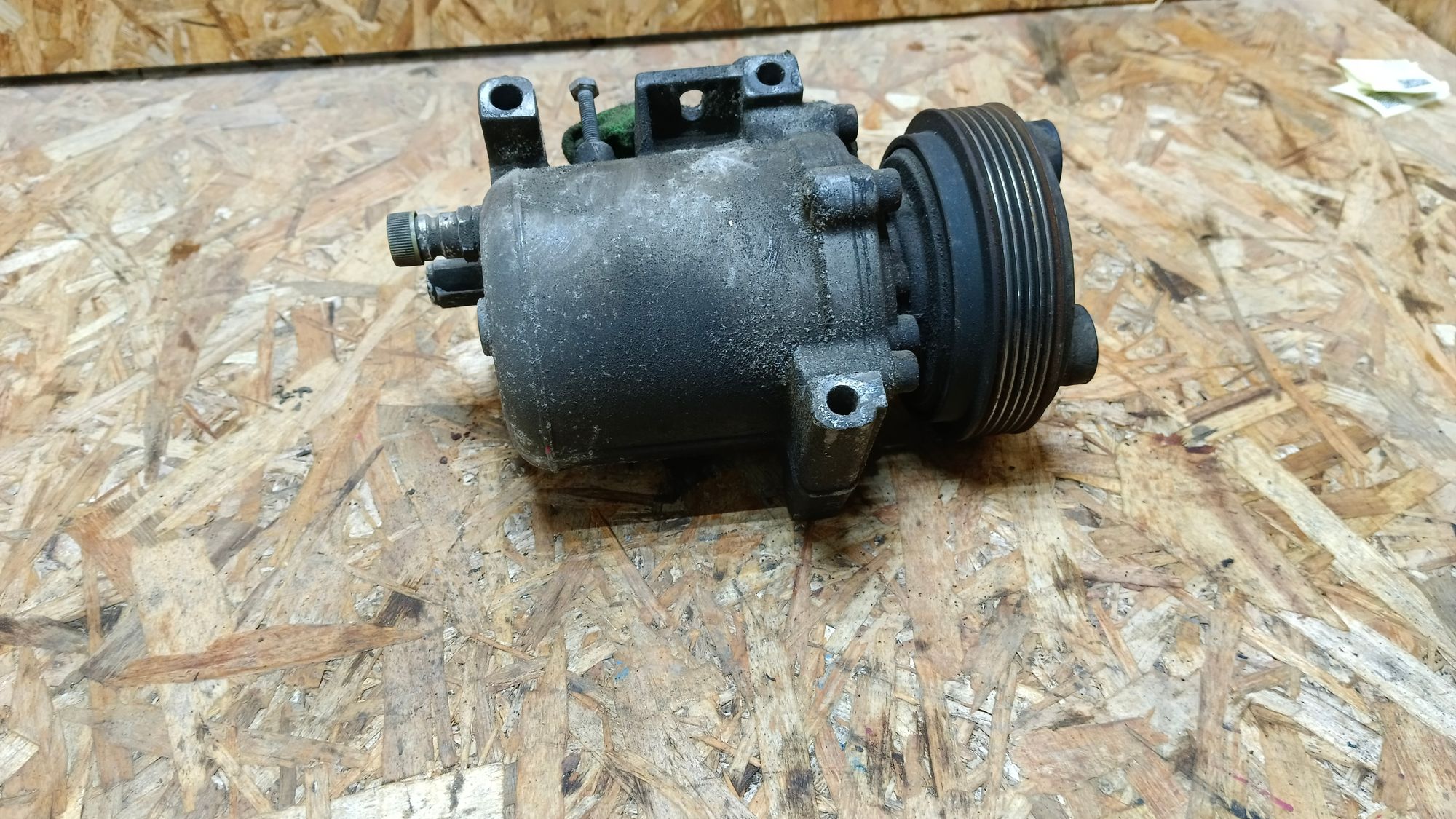 https://ycs.partsauto.market/partsauto-images/thmbs/userImages/86639159375c37f71cfc850516777b62/part/e68c5362-3c8f-4ca3-ad6f-bba0c83bfdcd_1730948788678.jpg