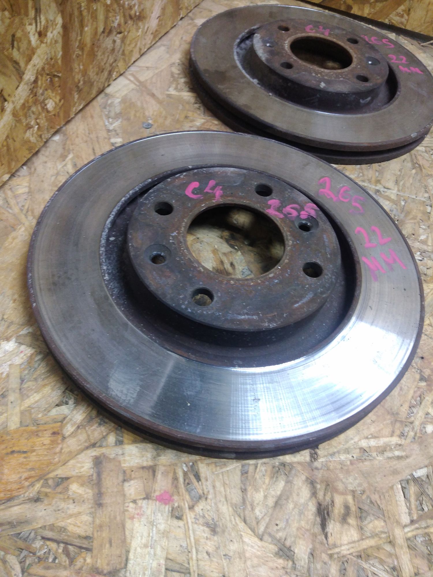 https://ycs.partsauto.market/partsauto-images/thmbs/userImages/86639159375c37f71cfc850516777b62/part/e73c815f-400c-4a60-9793-c5e994dffd30_1734158174263.jpg