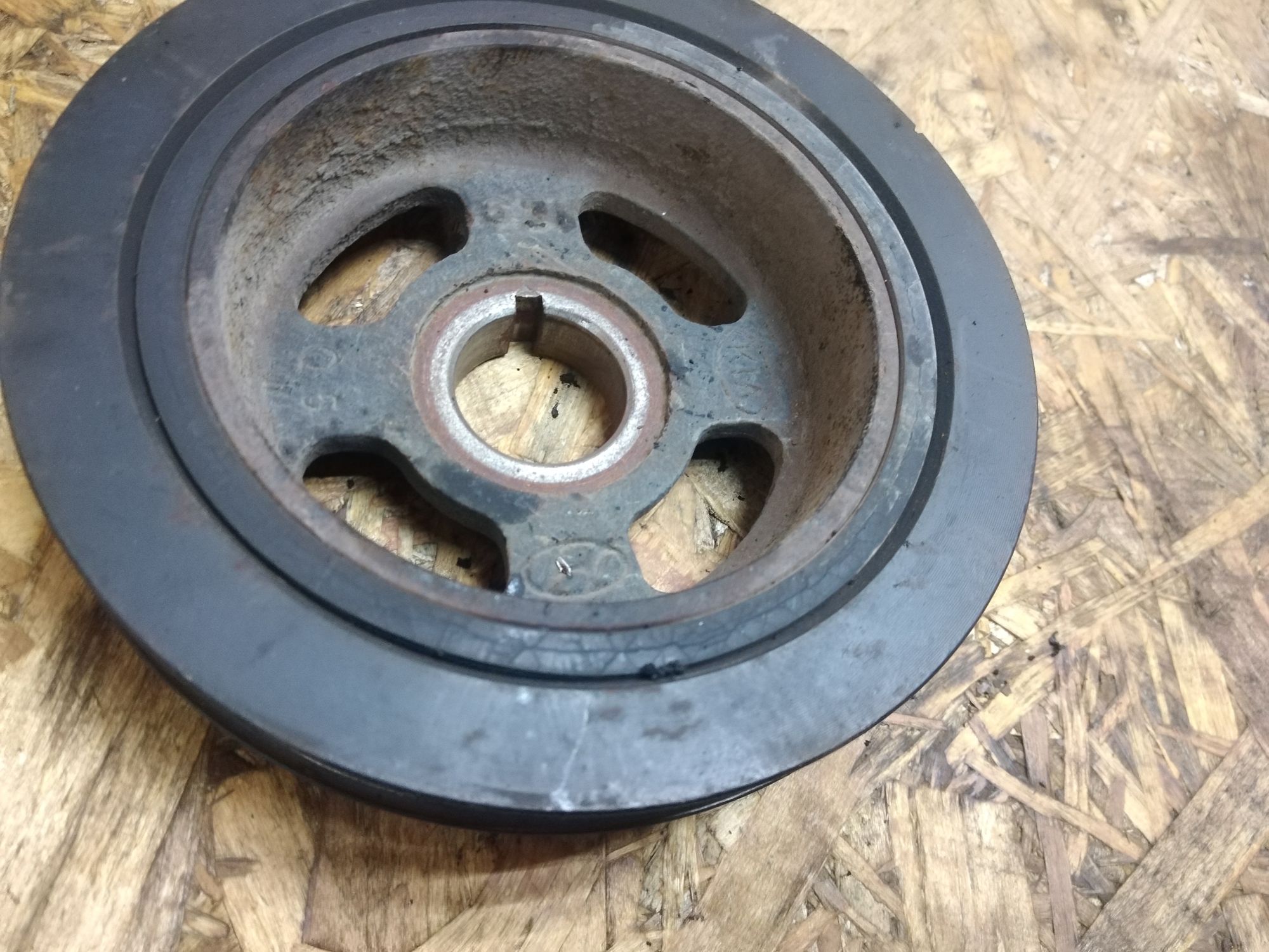 https://ycs.partsauto.market/partsauto-images/thmbs/userImages/86639159375c37f71cfc850516777b62/part/e8d5f4d3-a401-4750-9442-6d4e84e579bc_1734777181860.jpg