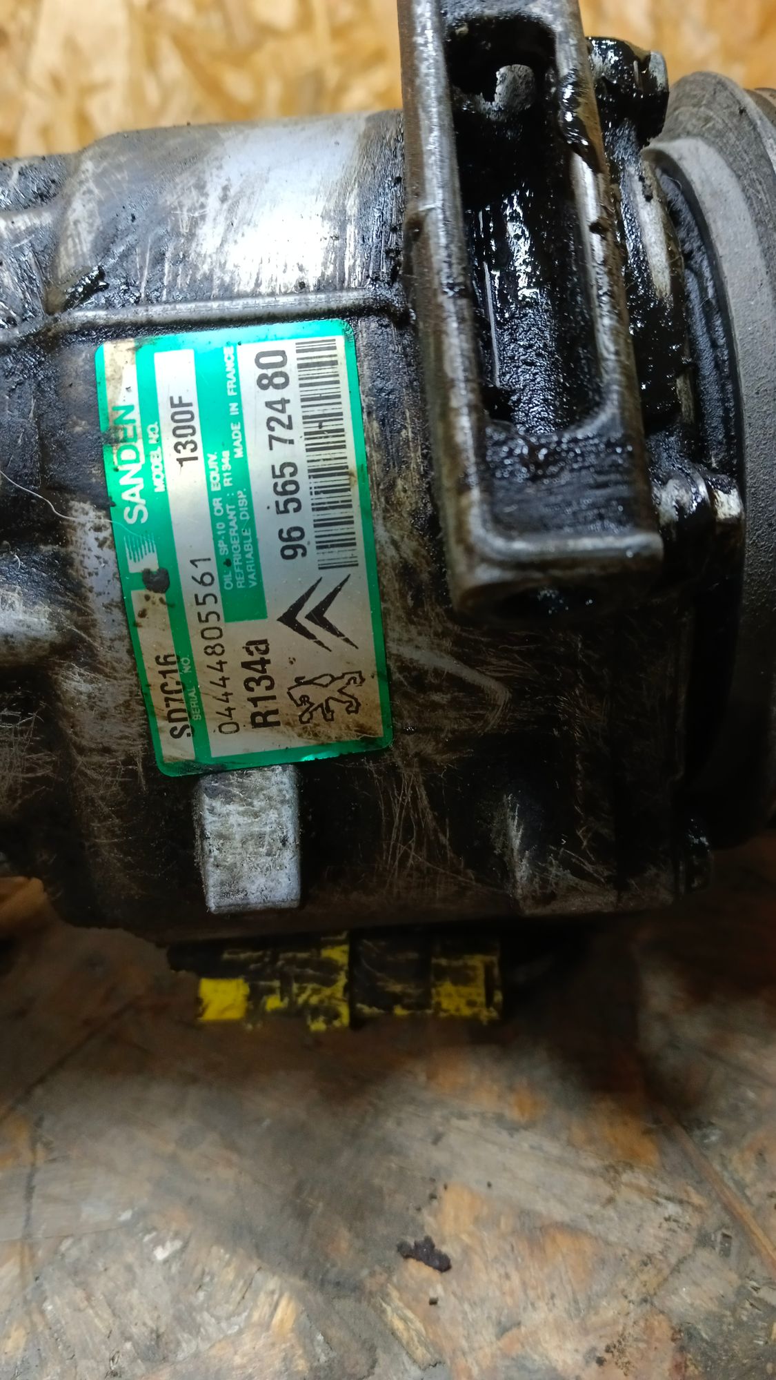 https://ycs.partsauto.market/partsauto-images/thmbs/userImages/86639159375c37f71cfc850516777b62/part/fb9fe431-8411-4c23-91f8-9d62e1106977_1739970405805.jpg