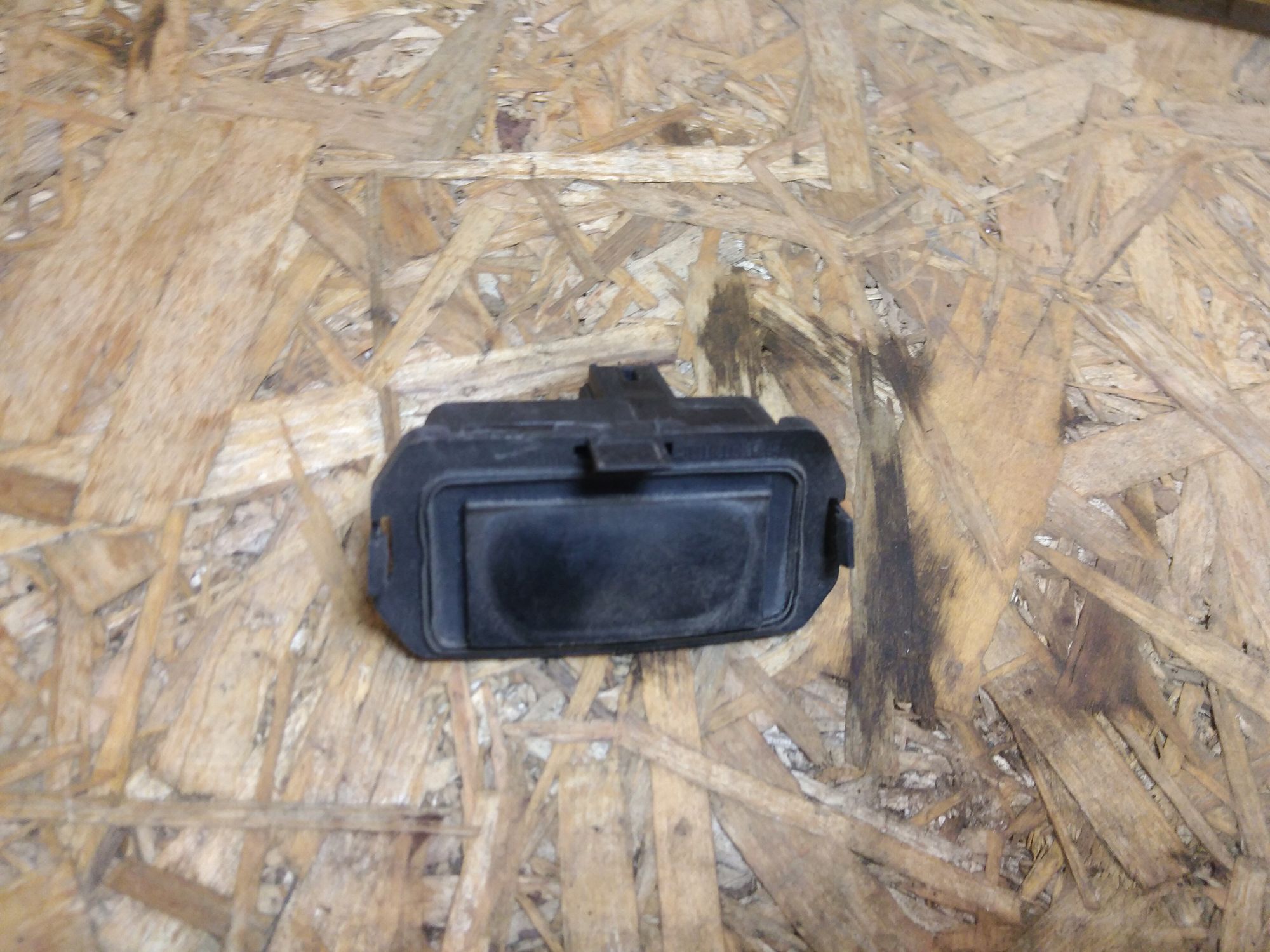 https://ycs.partsauto.market/partsauto-images/thmbs/userImages/86639159375c37f71cfc850516777b62/part/fcb7adca-8f3b-4f7a-9e89-74c87731d3a9_1734260733770.jpg