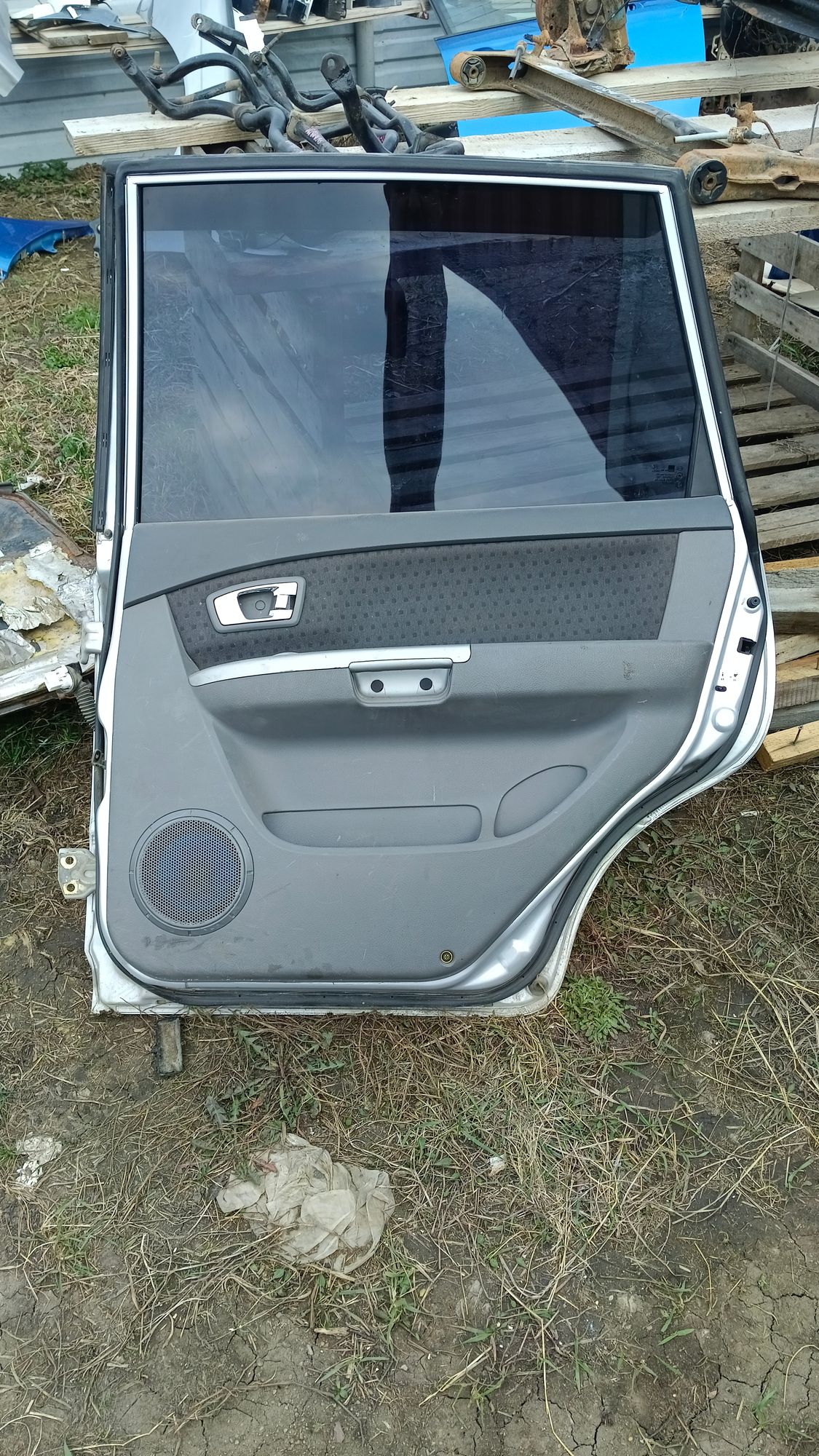 https://ycs.partsauto.market/partsauto-images/thmbs/userImages/86639159375c37f71cfc850516777b62/part/fd7413d0-b70d-46d5-860c-94a23dd19e9c_1745210313722.jpg