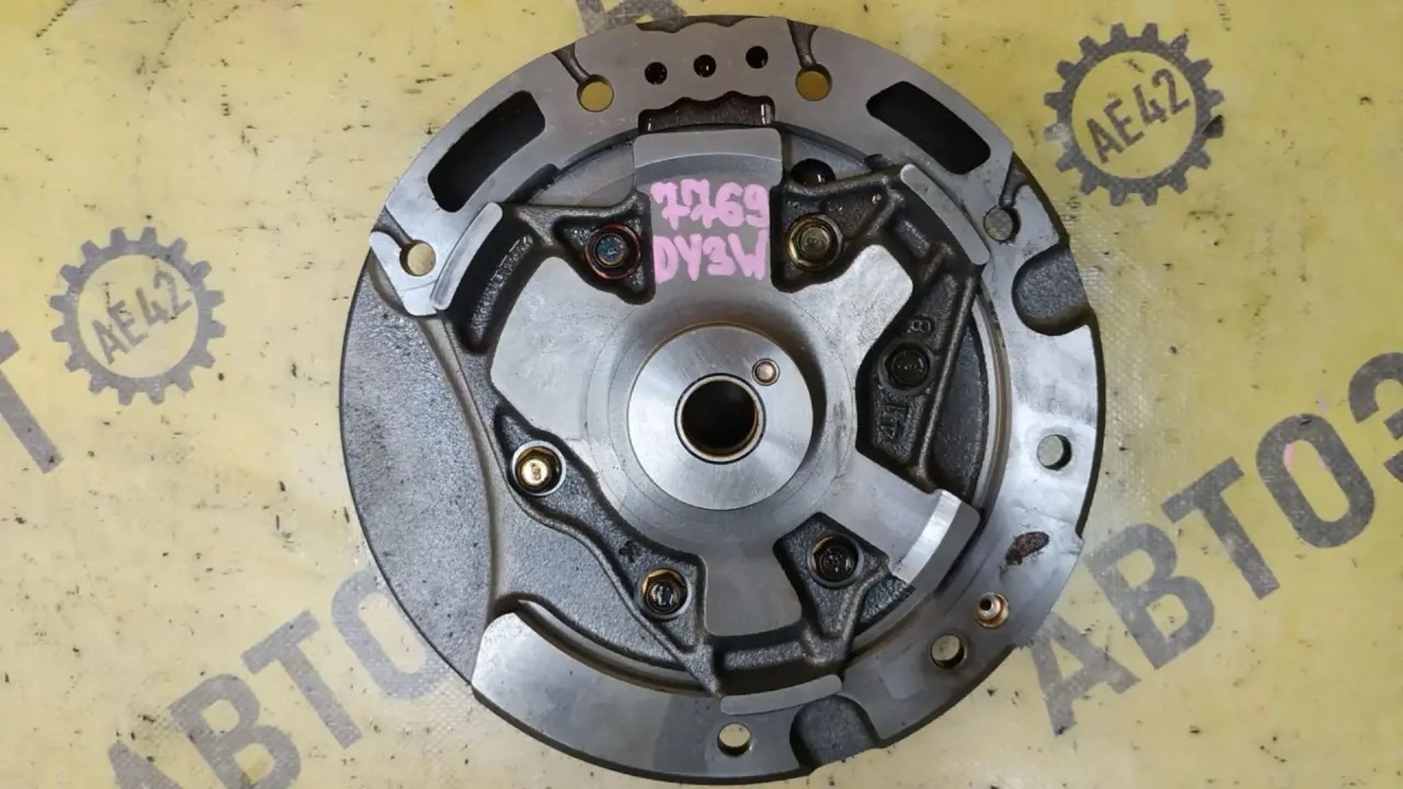 https://ycs.partsauto.market/partsauto-images/thmbs/userImages/87497919e31020c6b1c735431d06908a/part/000d351e-af0c-4eef-a032-1c6798d73a9c_1782441189837.jpg