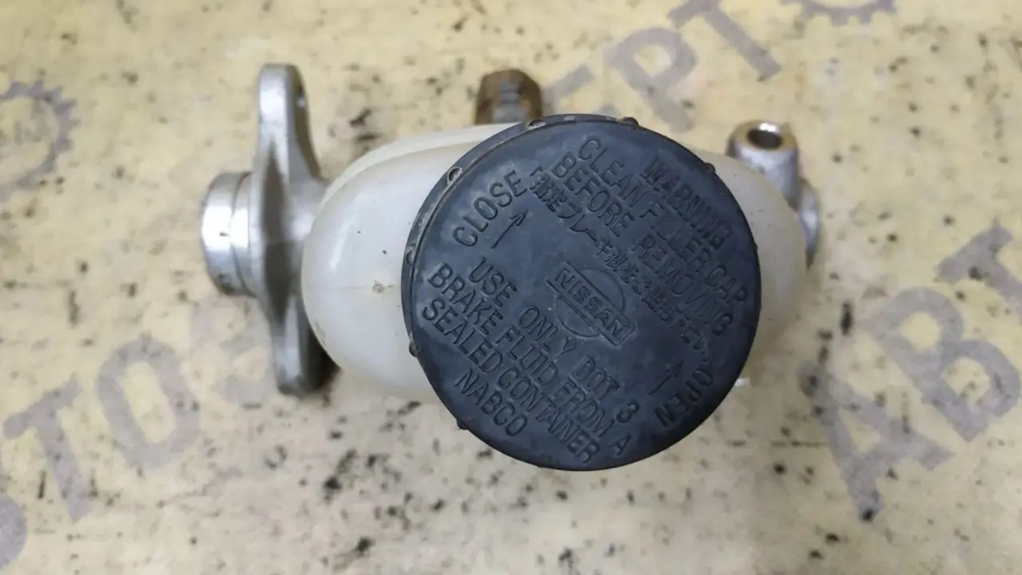 https://ycs.partsauto.market/partsauto-images/thmbs/userImages/87497919e31020c6b1c735431d06908a/part/029db3fd-bef9-4e6e-8d0d-ad5ab7e9a58a_1788613554607.jpg