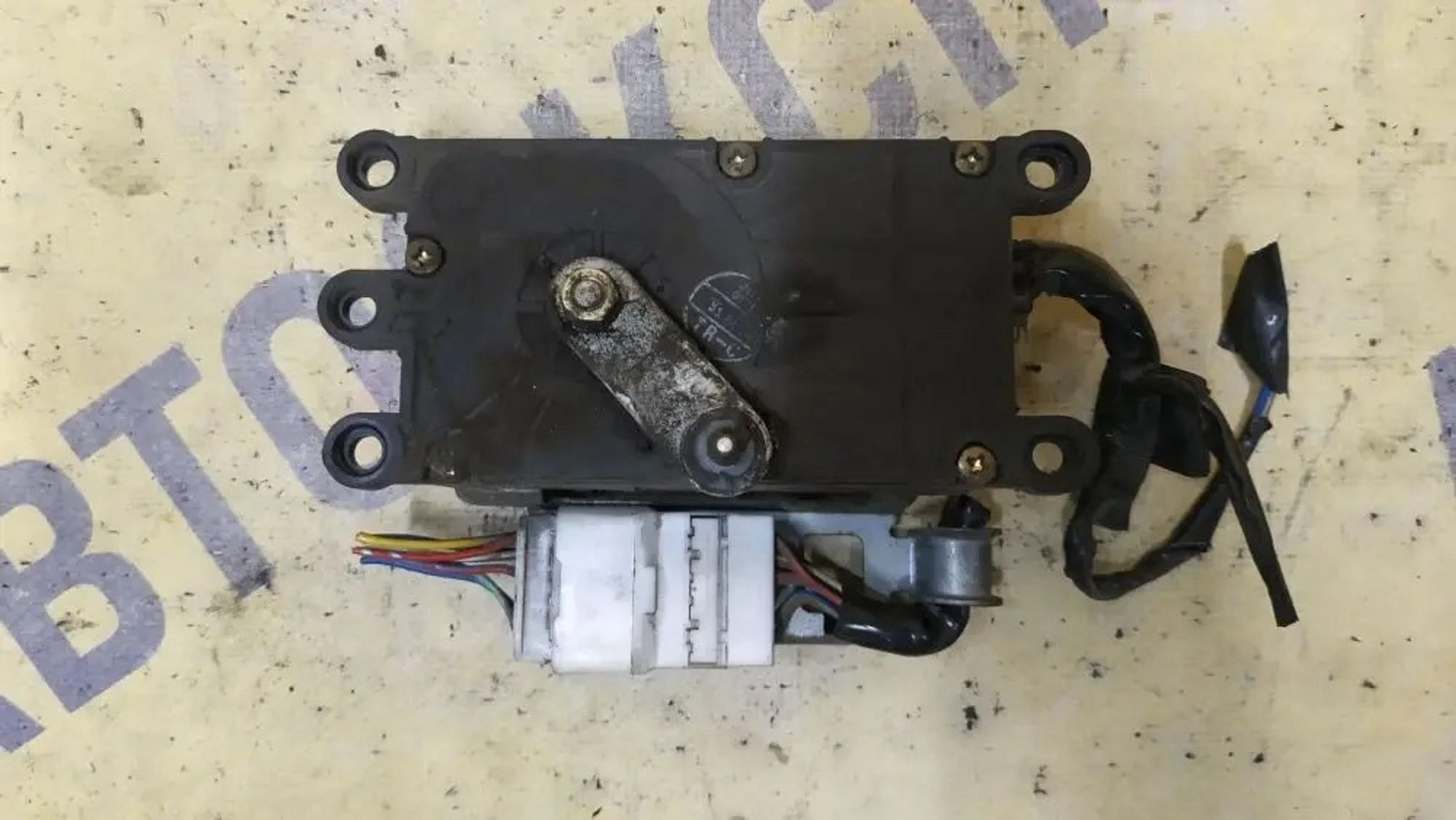 https://ycs.partsauto.market/partsauto-images/thmbs/userImages/87497919e31020c6b1c735431d06908a/part/04e2840a-478e-4bb1-9af3-1e0f04fbccd8_1776915587532.jpg