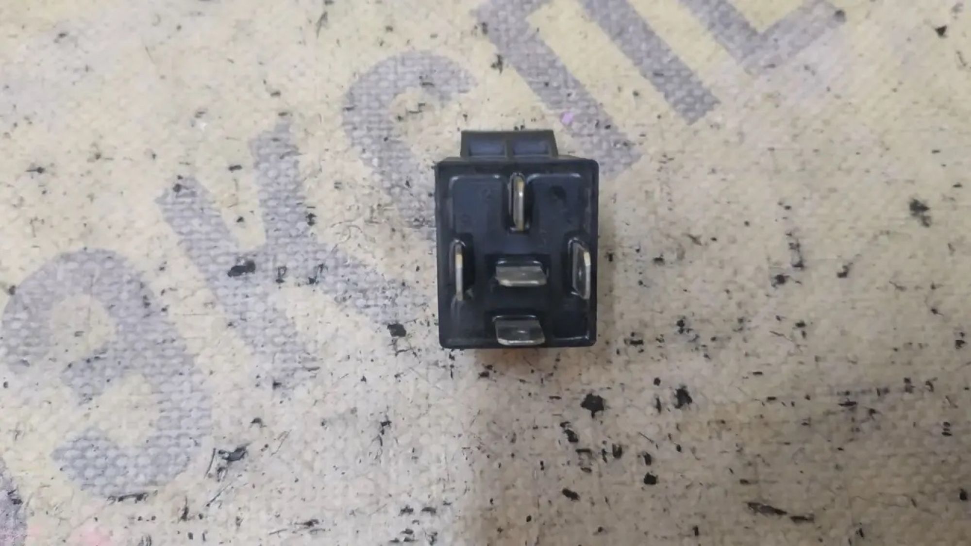 https://ycs.partsauto.market/partsauto-images/thmbs/userImages/87497919e31020c6b1c735431d06908a/part/05d6cb18-ef1f-440b-ac3d-abe2cb649539_1783410505281.jpg
