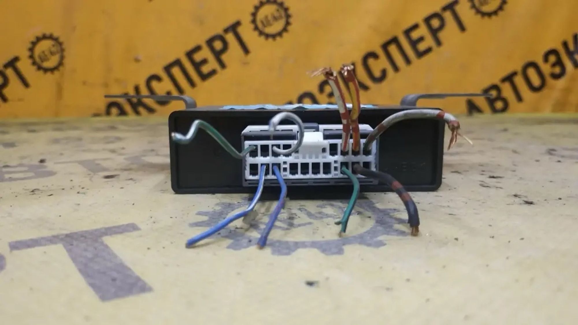 https://ycs.partsauto.market/partsauto-images/thmbs/userImages/87497919e31020c6b1c735431d06908a/part/06854353-3ae4-4051-a44f-f02a638aeb36_1783327391474.jpg