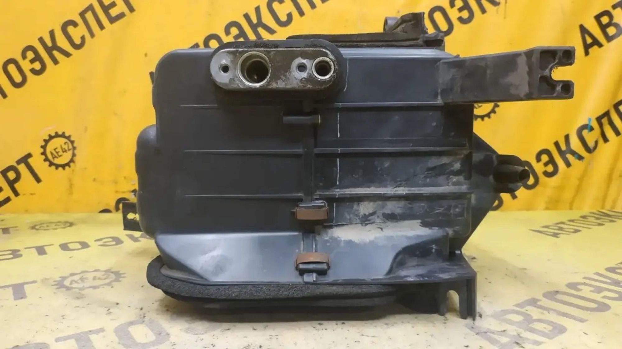 https://ycs.partsauto.market/partsauto-images/thmbs/userImages/87497919e31020c6b1c735431d06908a/part/06ebc473-3e61-46d4-8704-105cdab5cc3b_1783410372433.jpg