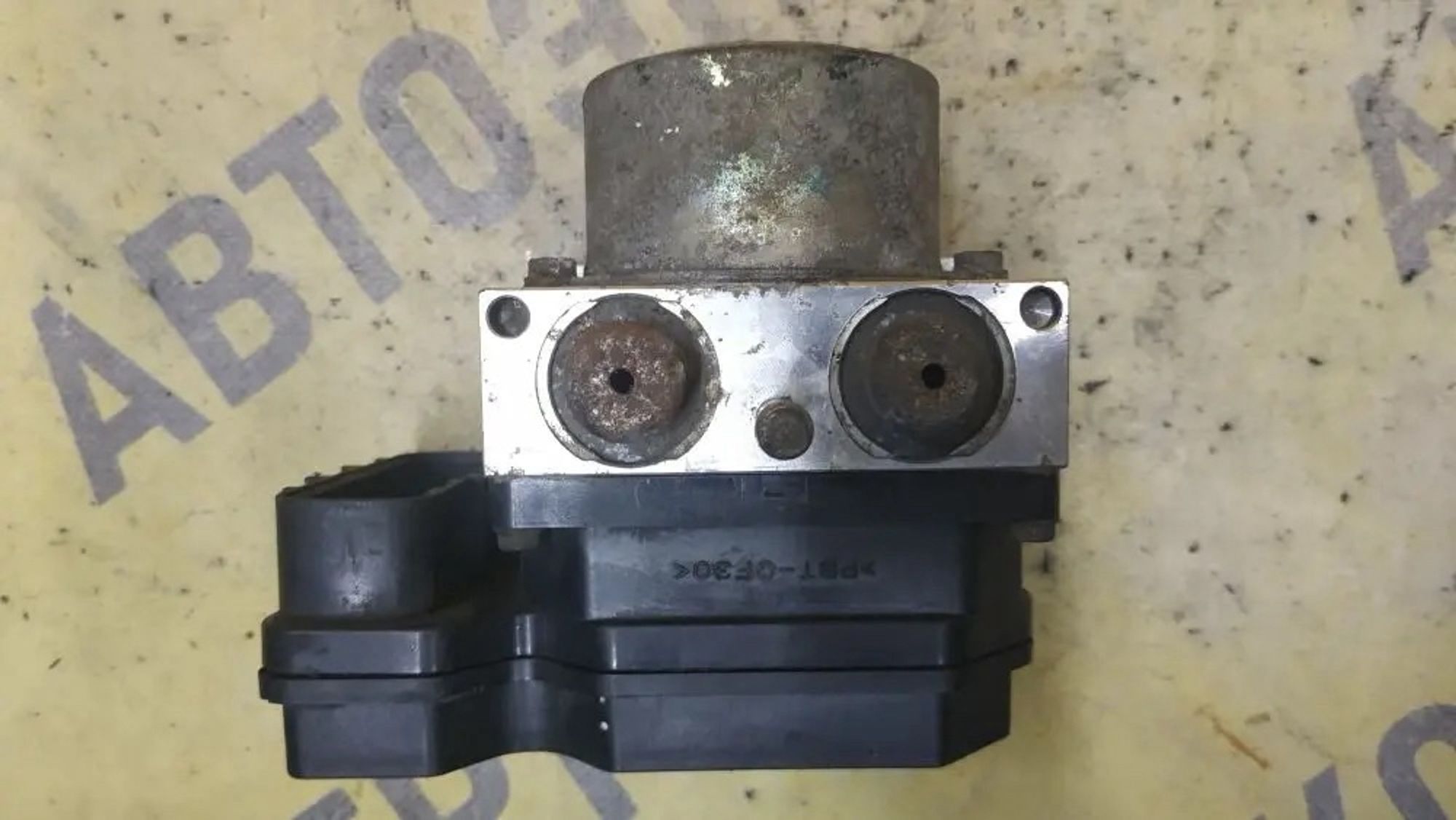 https://ycs.partsauto.market/partsauto-images/thmbs/userImages/87497919e31020c6b1c735431d06908a/part/078111fb-ce10-4e57-83b9-834da8ca464a_1779781864832.jpg