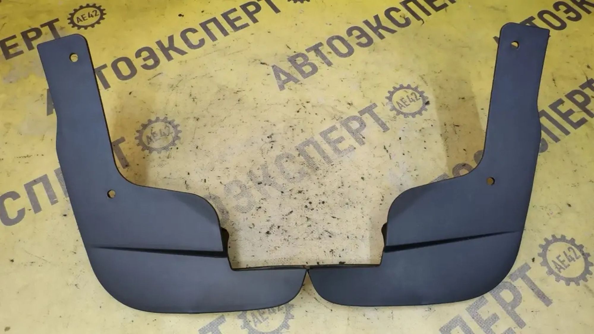 https://ycs.partsauto.market/partsauto-images/thmbs/userImages/87497919e31020c6b1c735431d06908a/part/09ce507d-841e-4a4c-9070-3e67d8c8b9cd_1786604760884.jpg