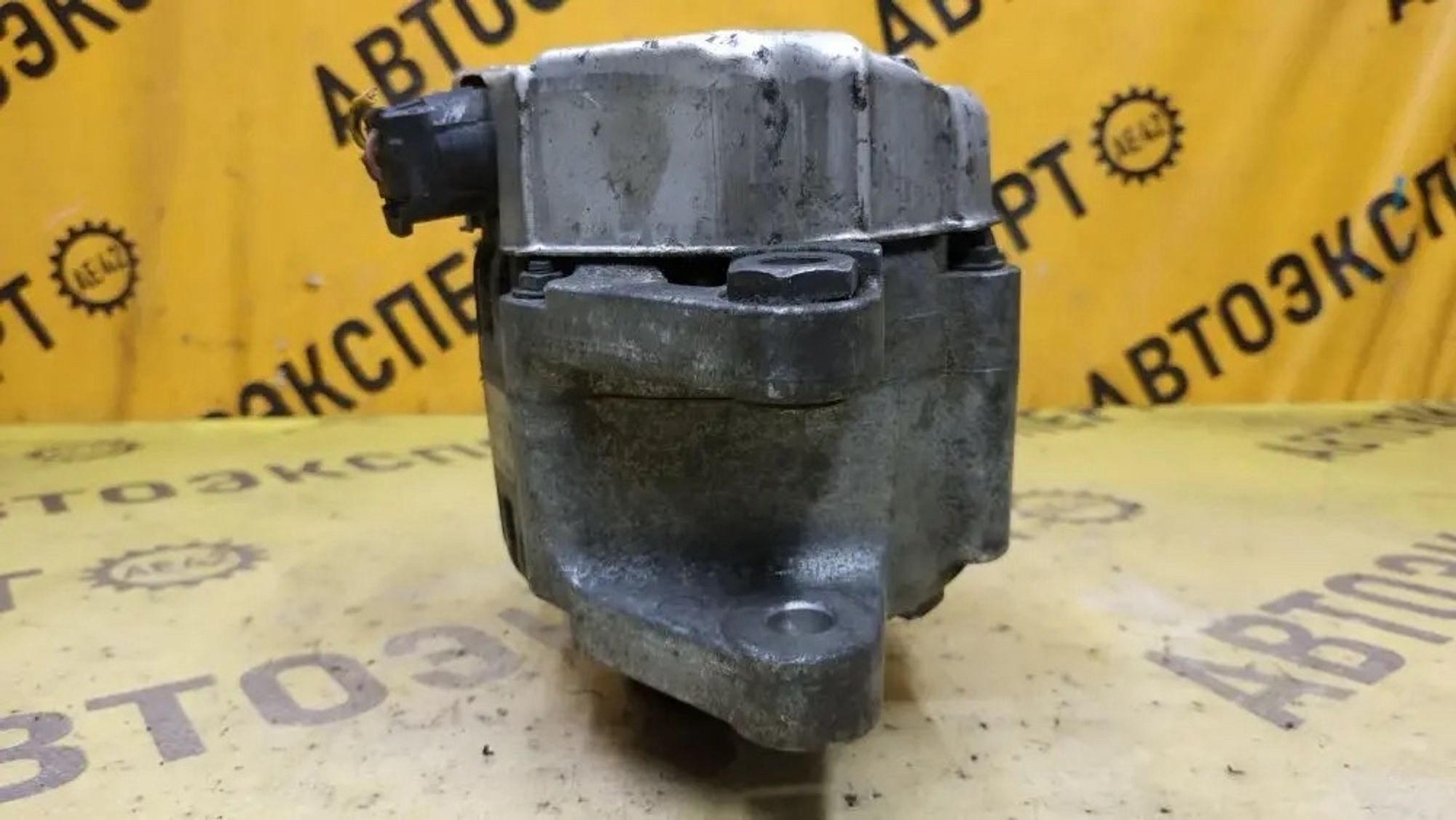 https://ycs.partsauto.market/partsauto-images/thmbs/userImages/87497919e31020c6b1c735431d06908a/part/0a201014-7112-4258-af2f-17e64afe3209_1777543953677.jpg