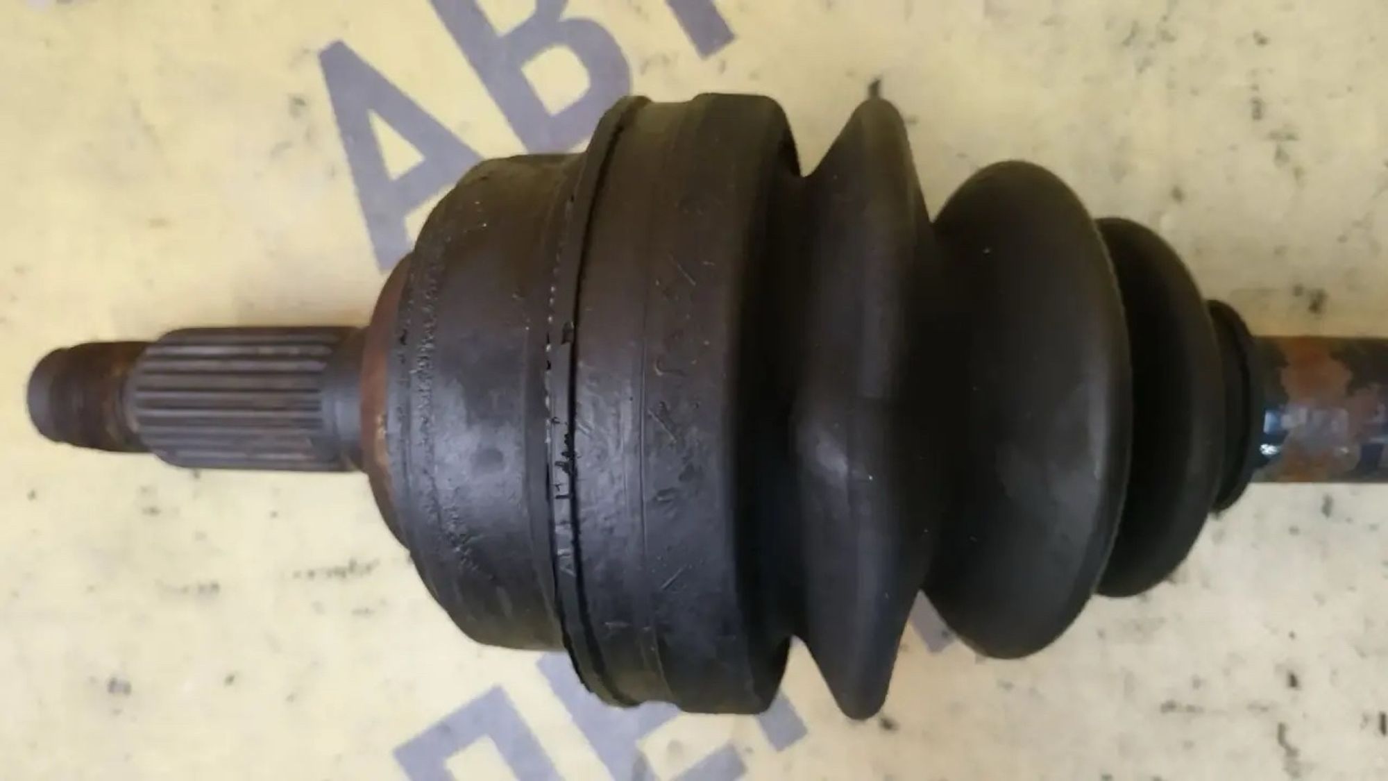 https://ycs.partsauto.market/partsauto-images/thmbs/userImages/87497919e31020c6b1c735431d06908a/part/0a9321a7-8ce5-4854-baf2-b93225c7e947_1785466992674.jpg