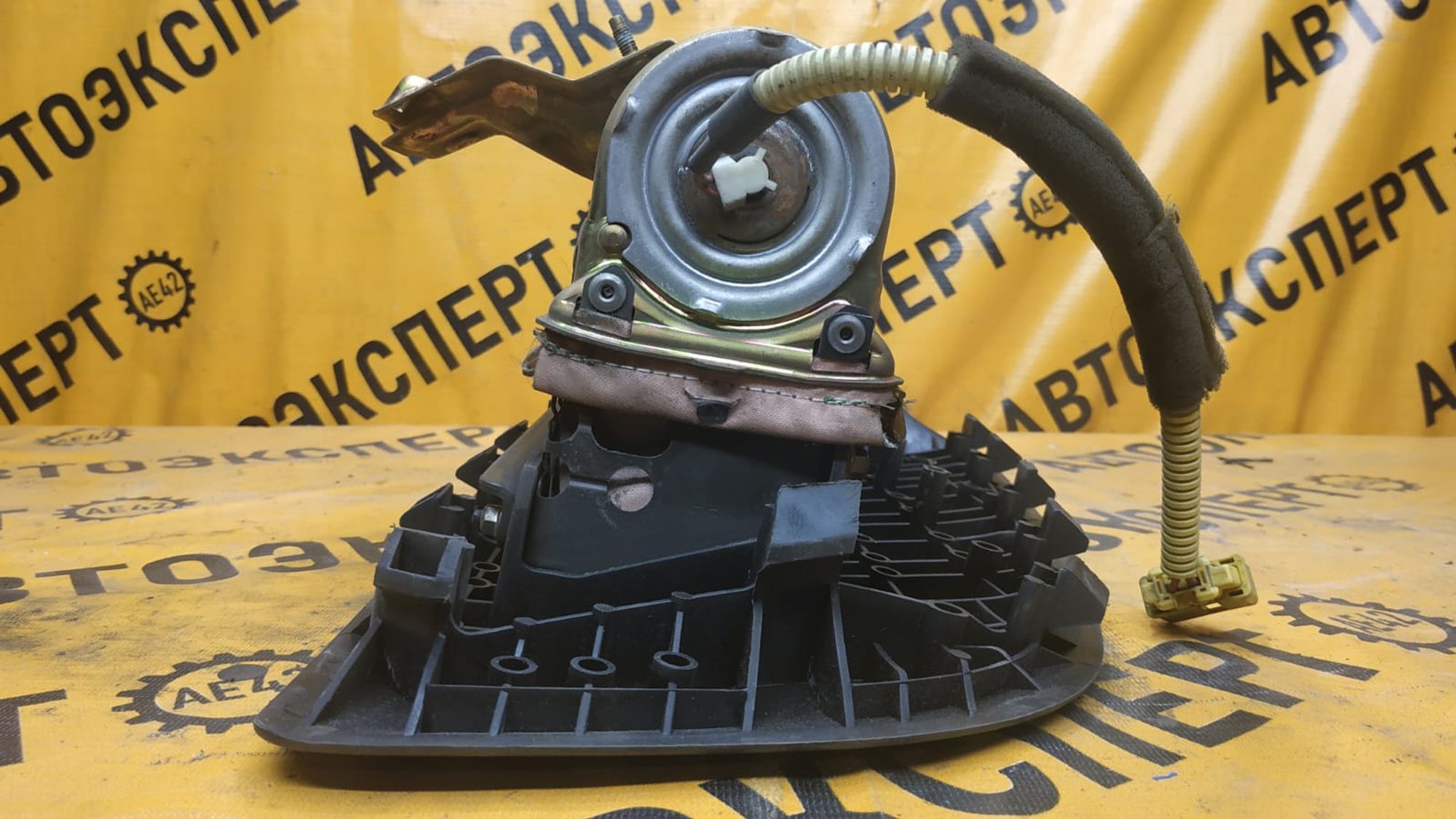 https://ycs.partsauto.market/partsauto-images/thmbs/userImages/87497919e31020c6b1c735431d06908a/part/0bc20fd3-ce4a-43e8-8b3c-af0fd97fba82_1742820388188.jpg