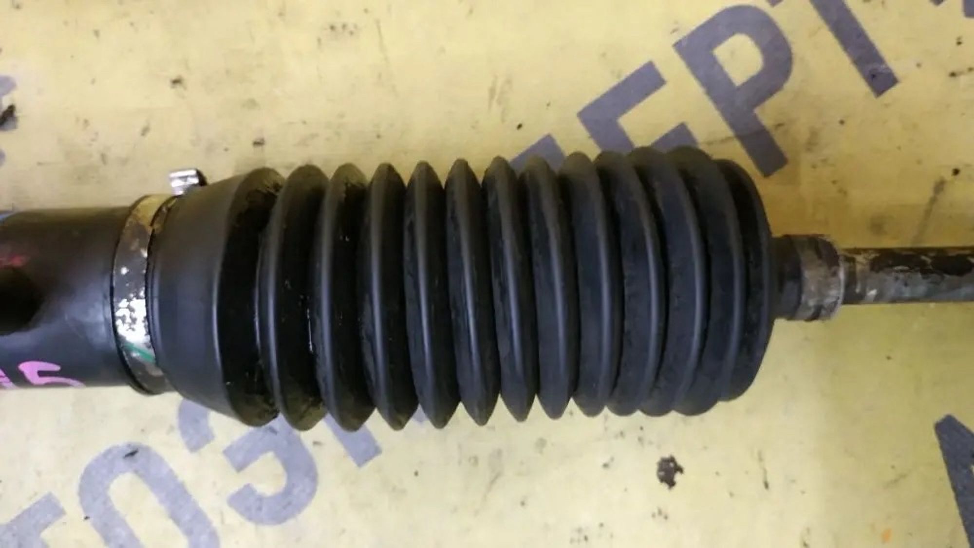 https://ycs.partsauto.market/partsauto-images/thmbs/userImages/87497919e31020c6b1c735431d06908a/part/0d30e7a0-7c6b-4f2f-9486-1dd0d19b01d8_1780350302435.jpg