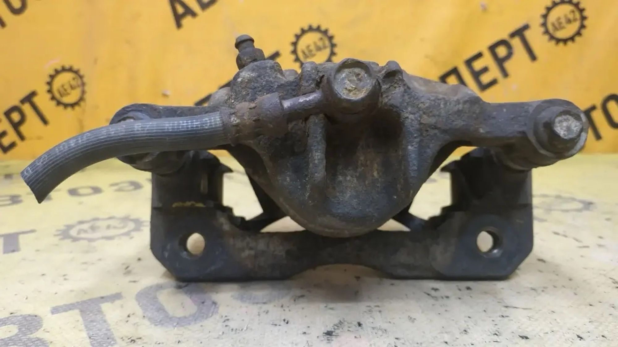 https://ycs.partsauto.market/partsauto-images/thmbs/userImages/87497919e31020c6b1c735431d06908a/part/0d5bb5a6-08ea-405e-abd3-04853835c973_1783651978041.jpg