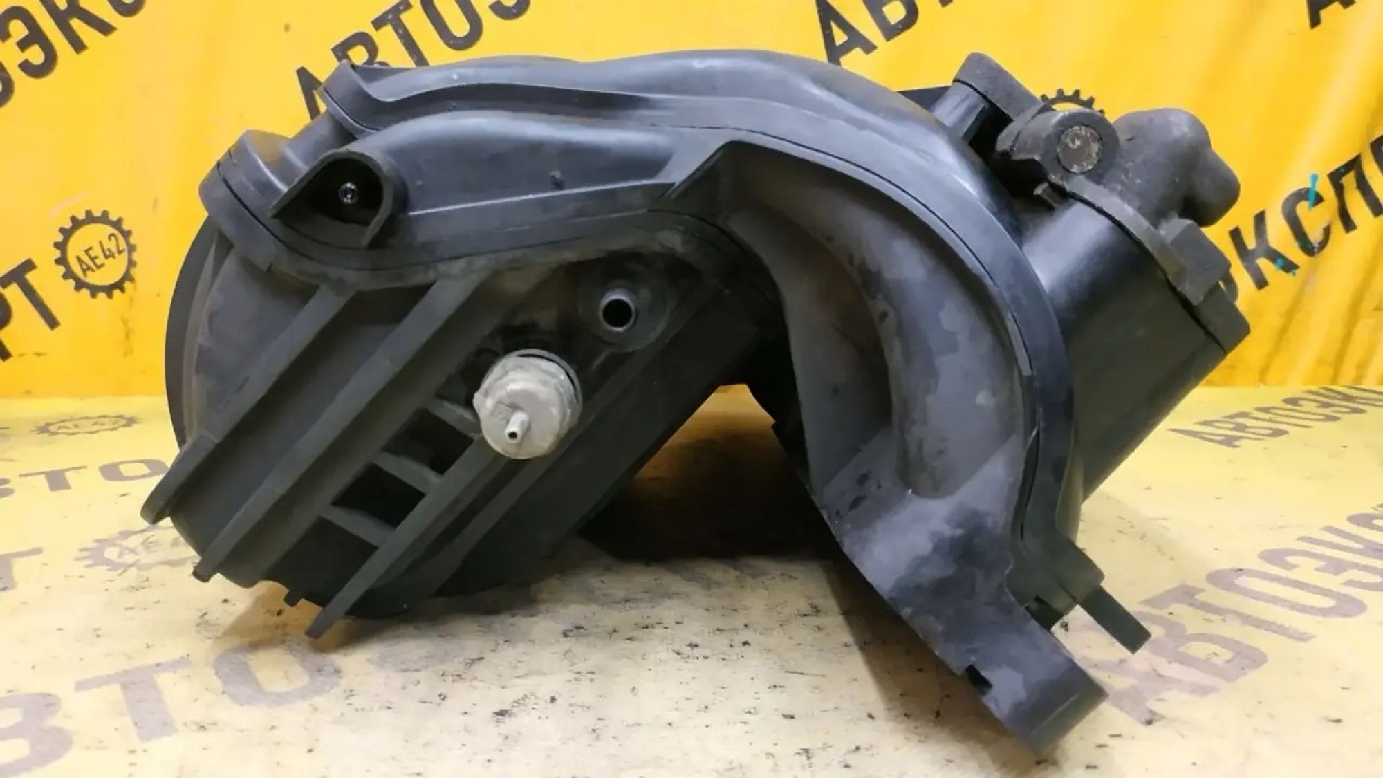 https://ycs.partsauto.market/partsauto-images/thmbs/userImages/87497919e31020c6b1c735431d06908a/part/10561752-7bf1-4071-b77f-a4e65eb00c46_1784081412945.jpg