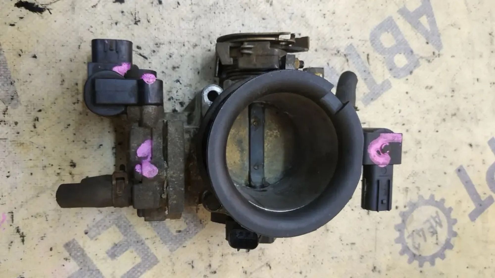 https://ycs.partsauto.market/partsauto-images/thmbs/userImages/87497919e31020c6b1c735431d06908a/part/106cb25a-918b-4c26-8369-9c7a2b806430_1785832160418.jpg
