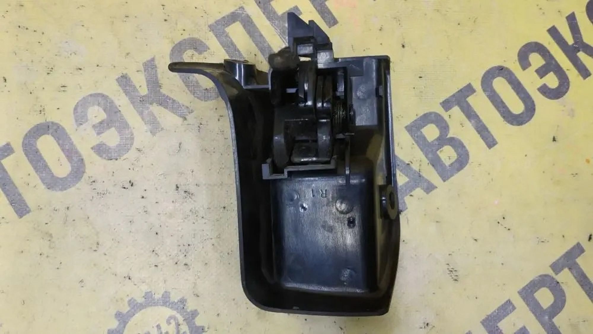 https://ycs.partsauto.market/partsauto-images/thmbs/userImages/87497919e31020c6b1c735431d06908a/part/137bf3e1-4760-439a-94a7-6bda838dc41b_1784702534990.jpg