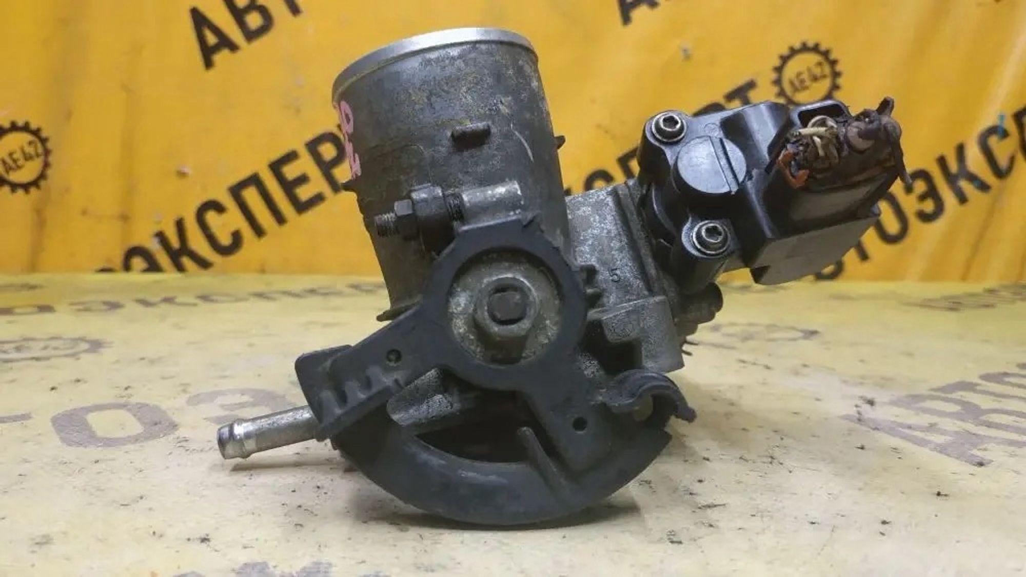 https://ycs.partsauto.market/partsauto-images/thmbs/userImages/87497919e31020c6b1c735431d06908a/part/13c9ae66-3244-4f5d-a153-22159410eee9_1779437155666.jpg