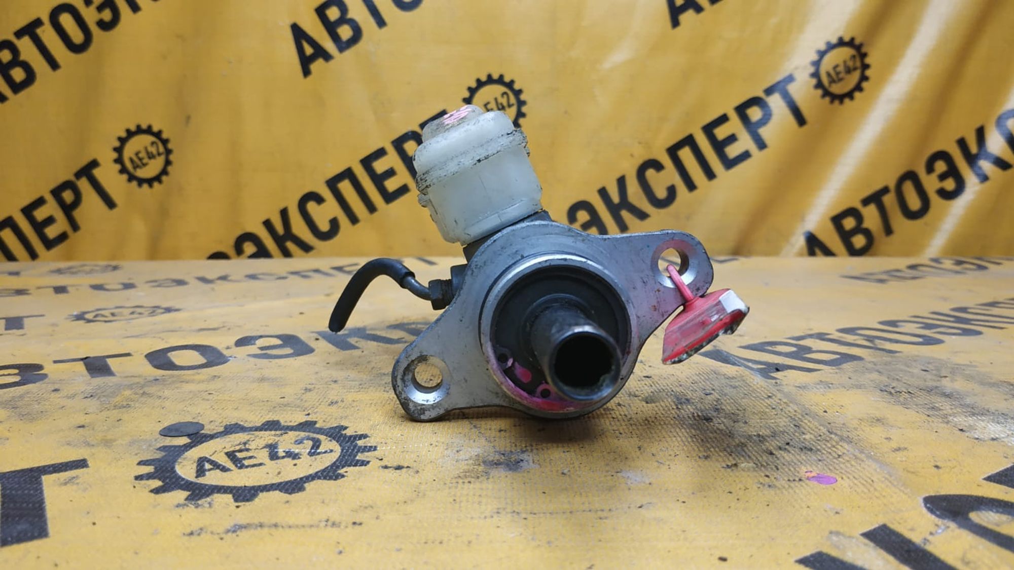 https://ycs.partsauto.market/partsauto-images/thmbs/userImages/87497919e31020c6b1c735431d06908a/part/14bbcfb0-b779-4fc4-b087-9ca47f7dd00a_1742532708197.jpg